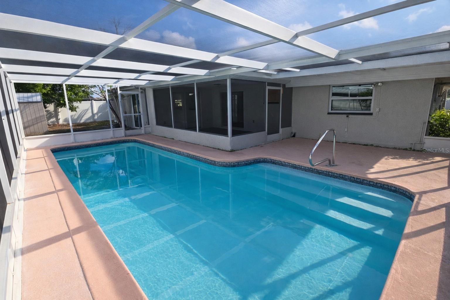 EMBASSY HILLS - Residential