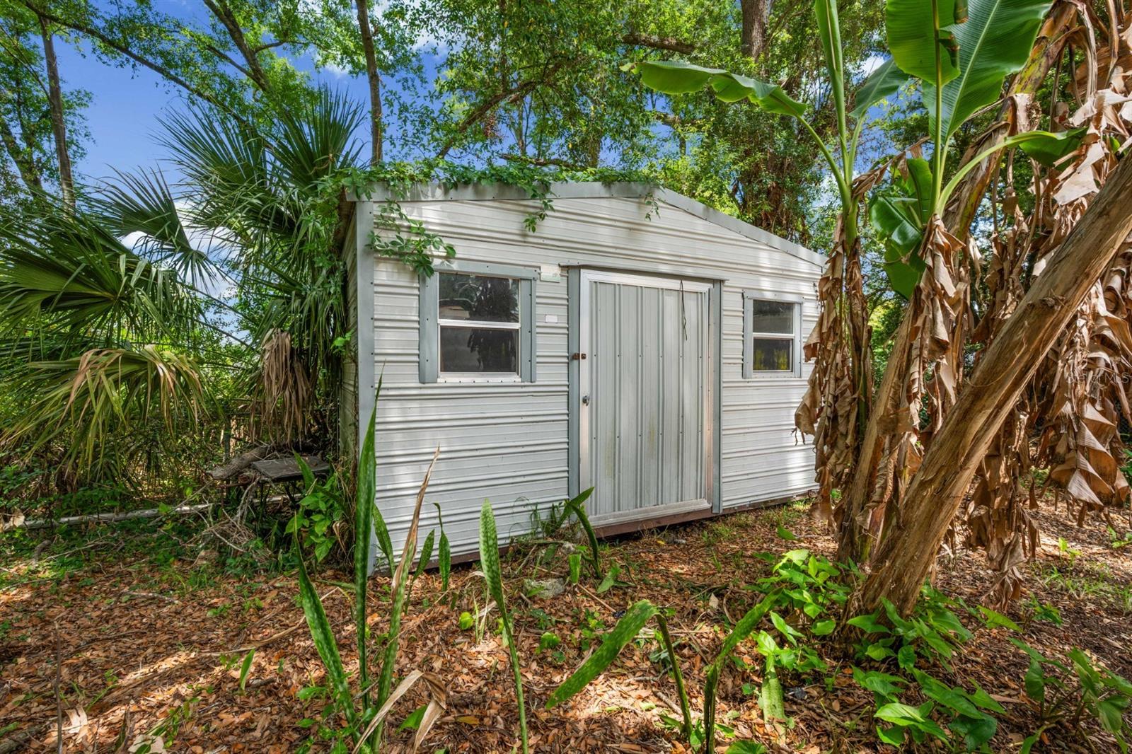 BELL SHOALS GARDENS - Residential