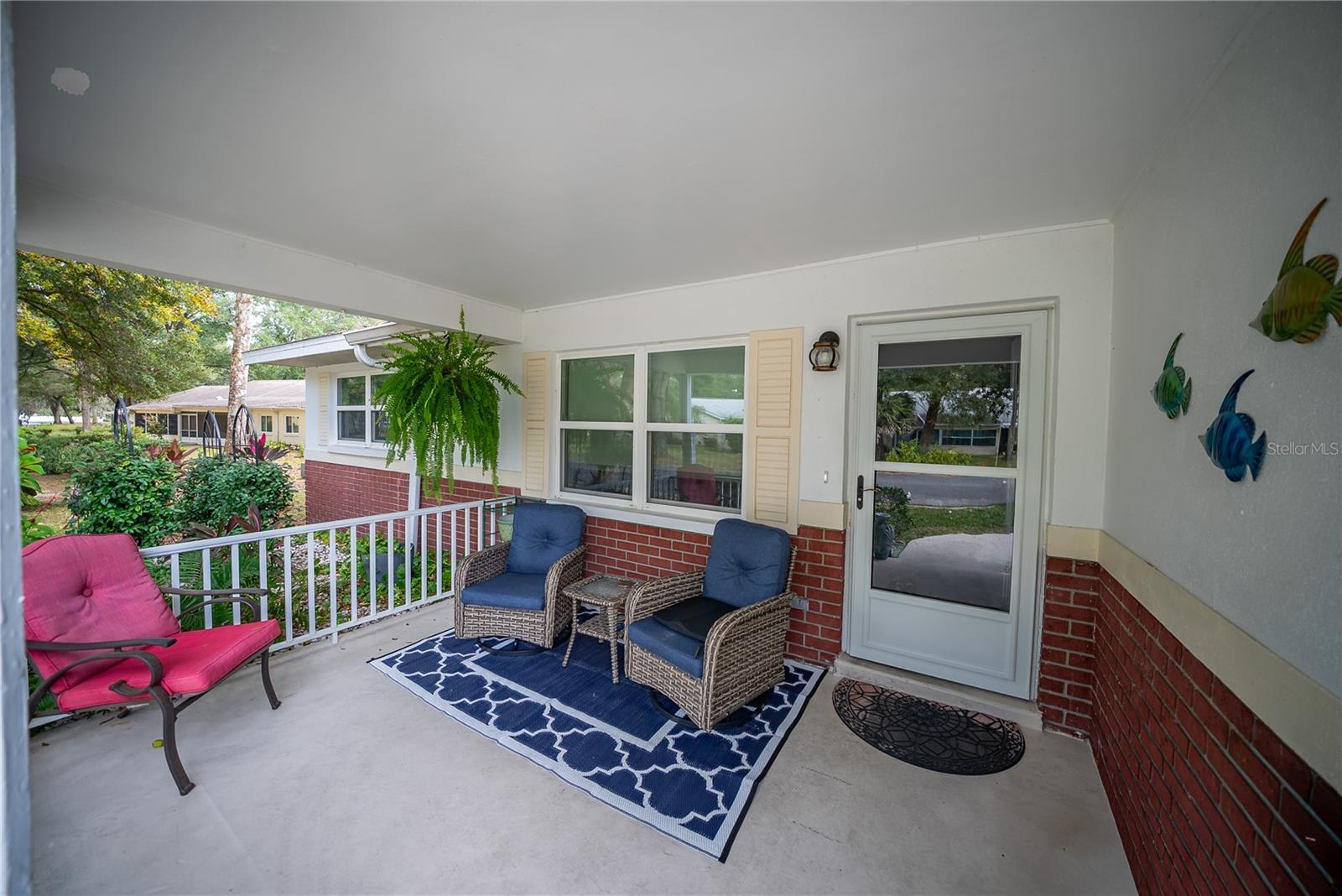 CIRCLE SQUARE WOODS - Residential