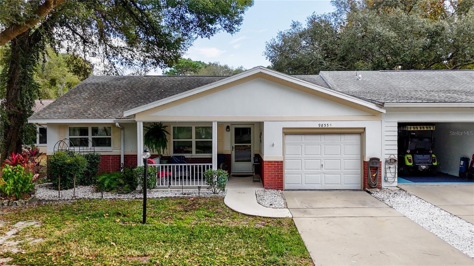 CIRCLE SQUARE WOODS - Residential