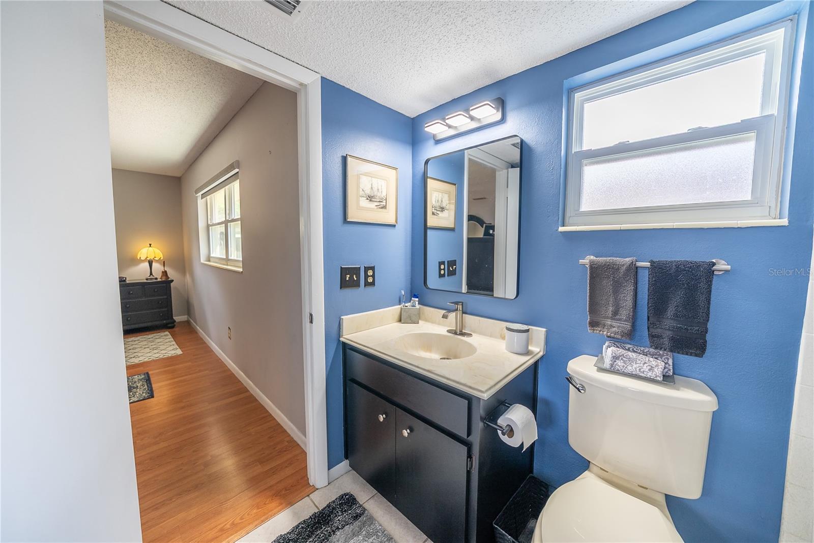 CIRCLE SQUARE WOODS - Residential