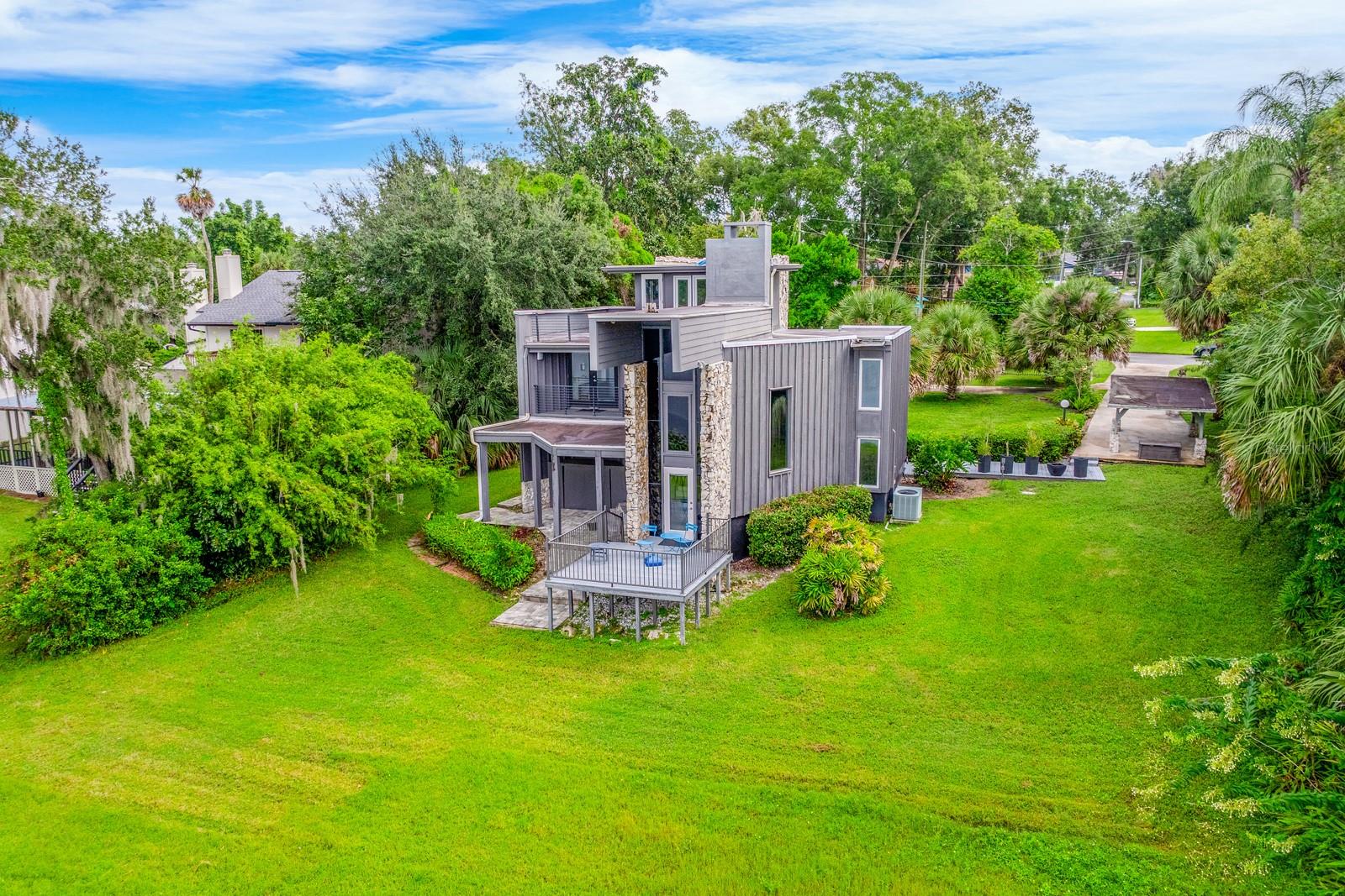 SANLANDO - Residential