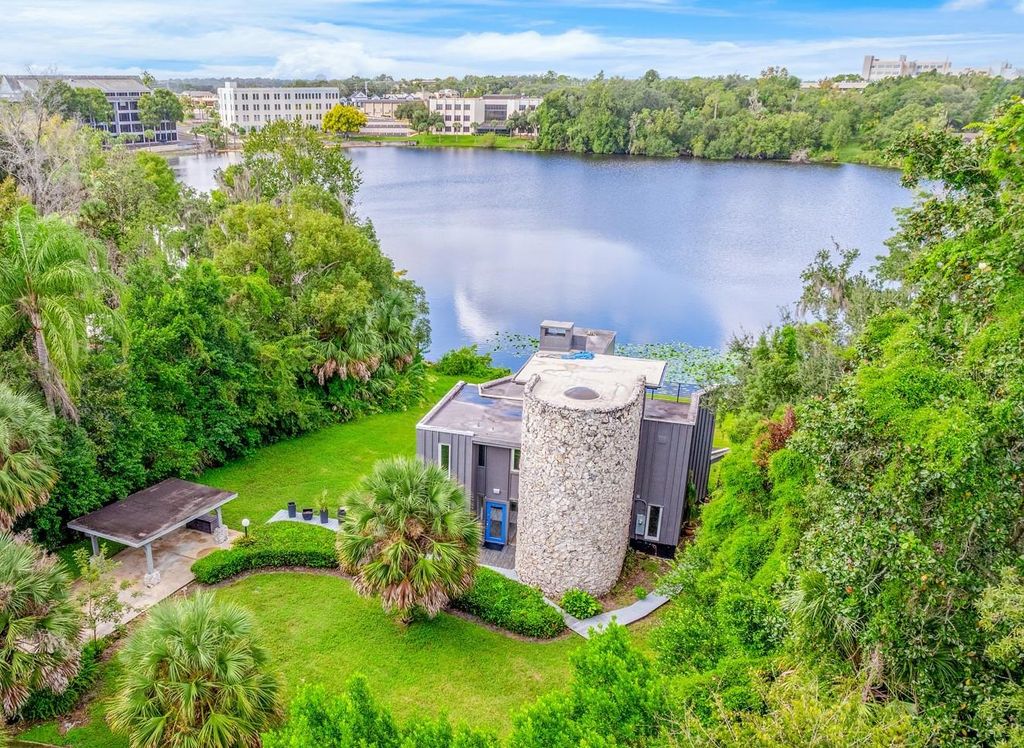 Photo of 224 Adelaide Boulevard, Altamonte Springs, FL 32701 (MLS # O6342000)
