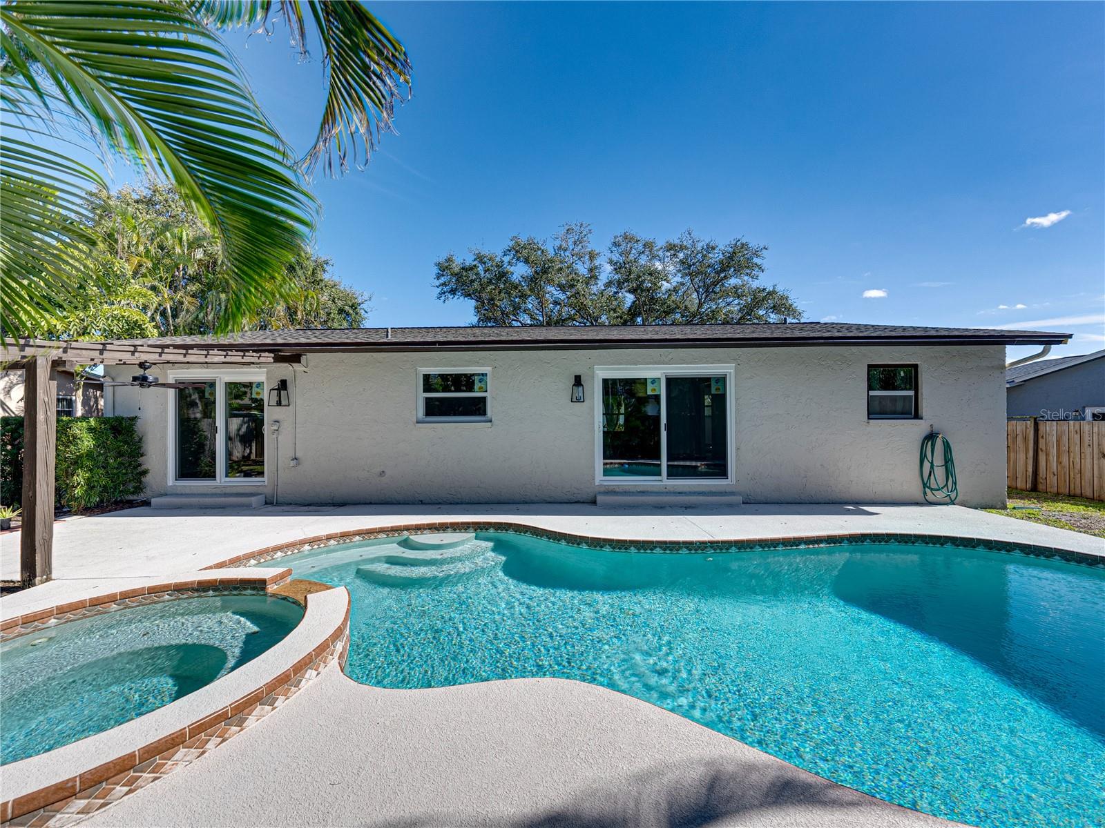 SHORE ACRES SEC 1 TWIN LAKES ADD - Residential