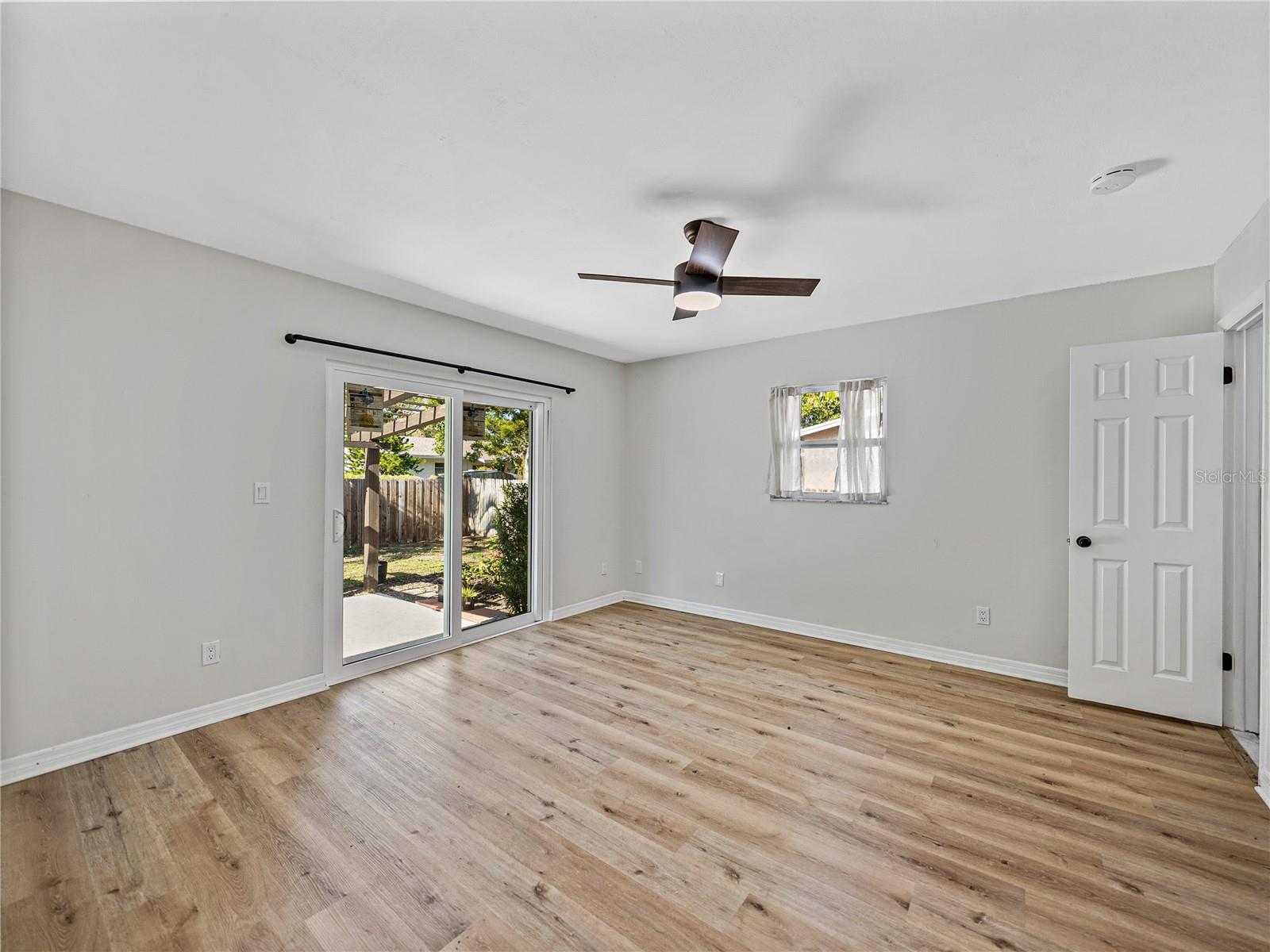 SHORE ACRES SEC 1 TWIN LAKES ADD - Residential