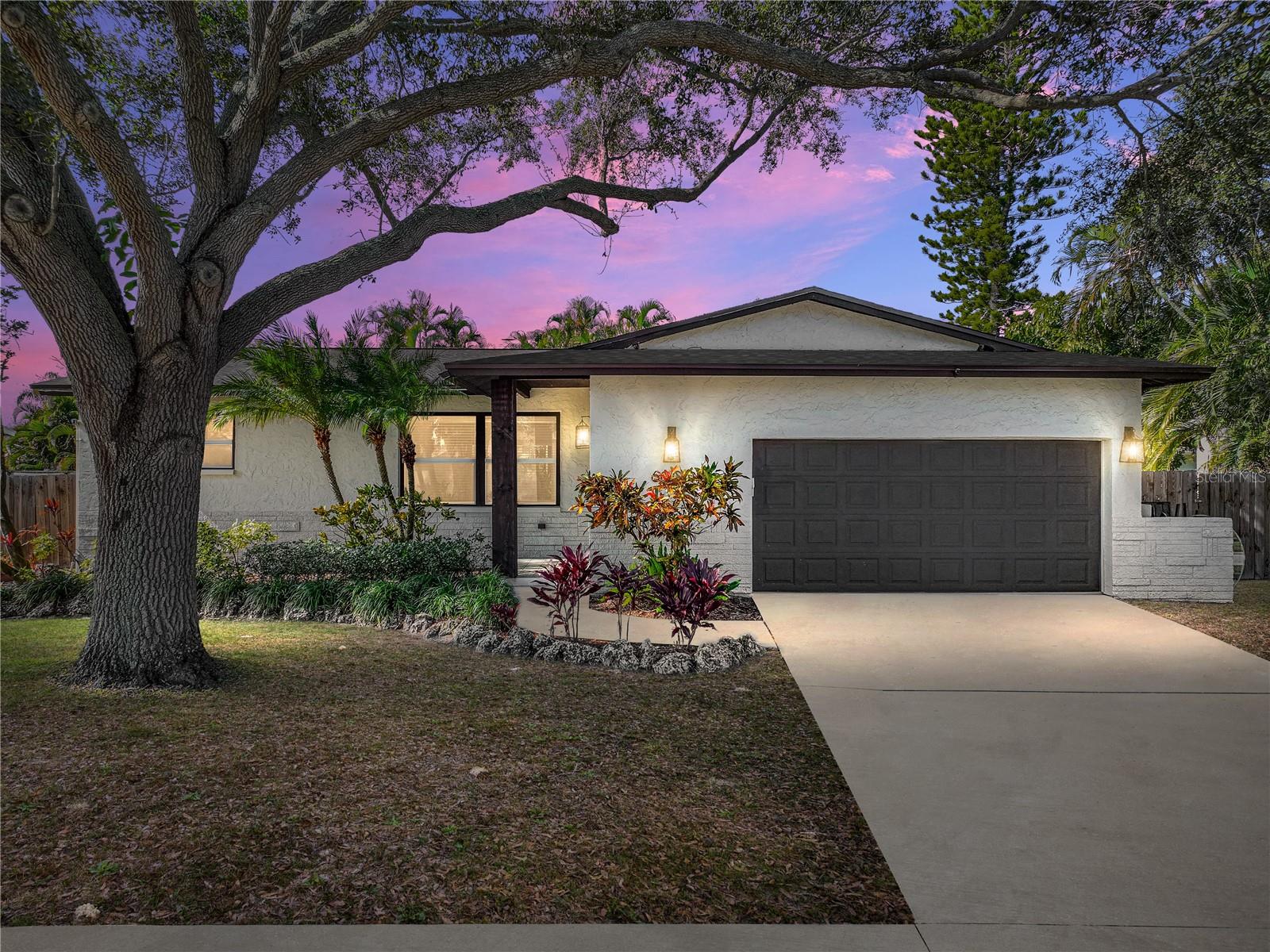 SHORE ACRES SEC 1 TWIN LAKES ADD - Residential