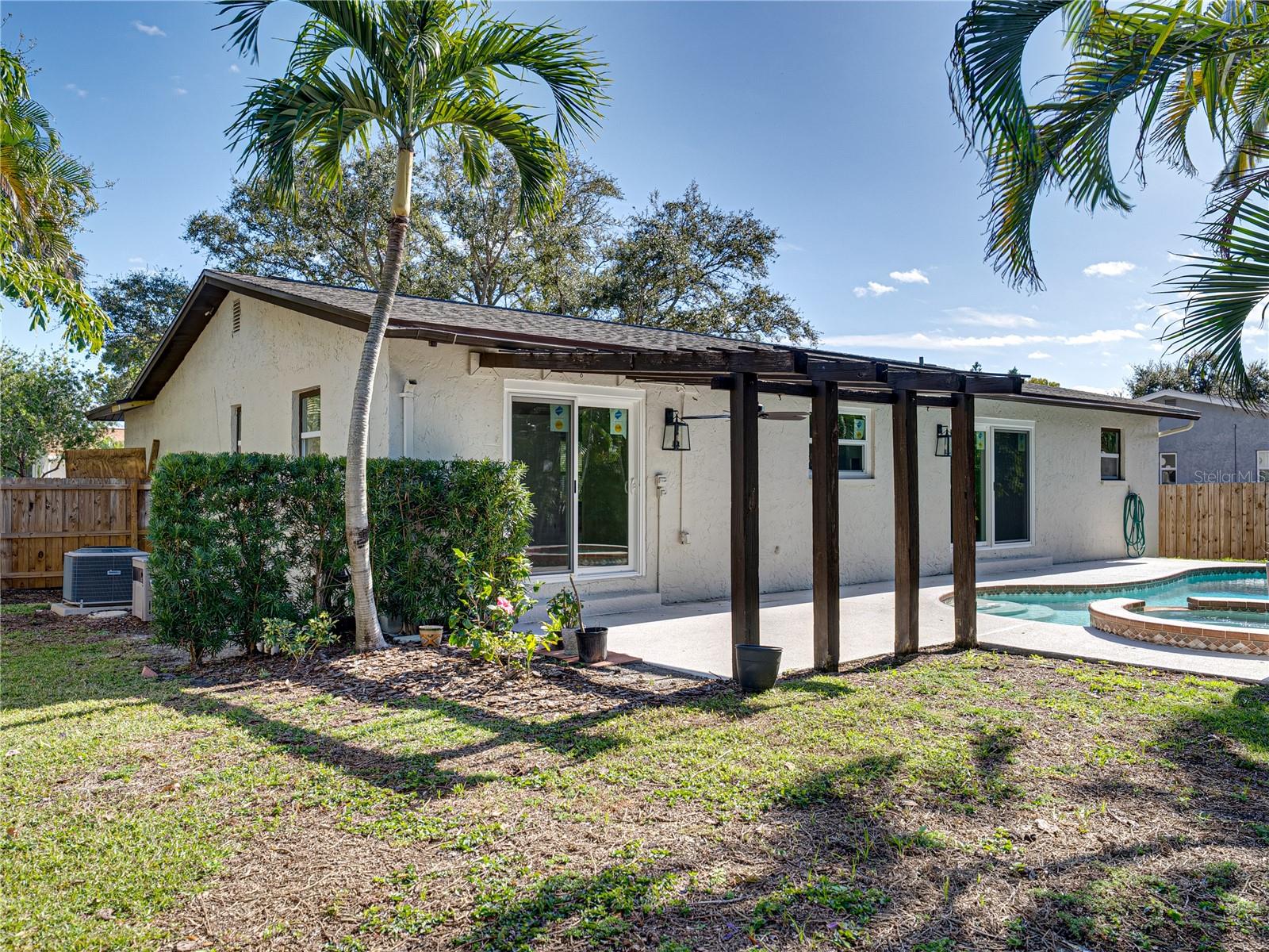 SHORE ACRES SEC 1 TWIN LAKES ADD - Residential