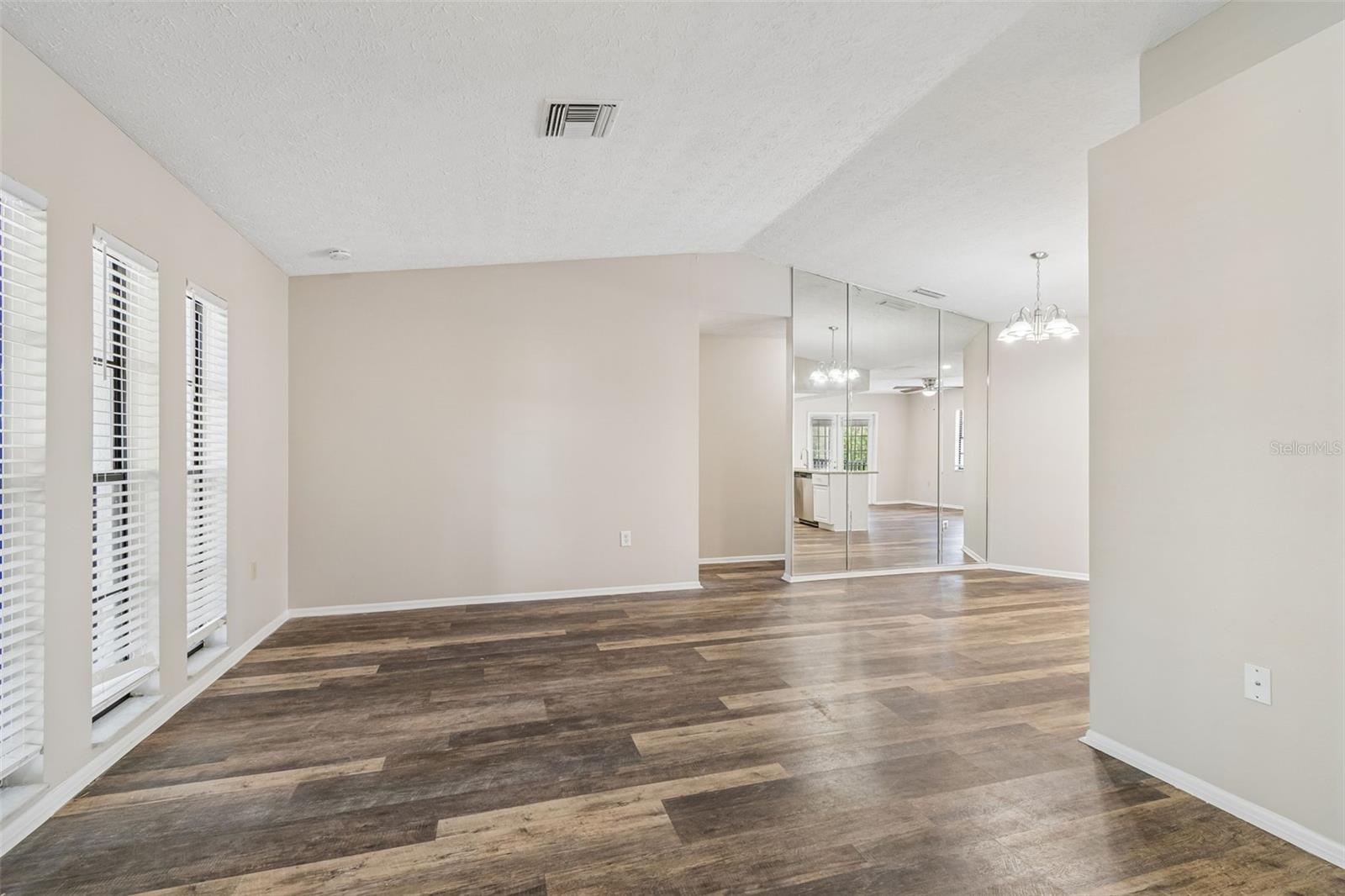 1421 IRONWORKS LANE