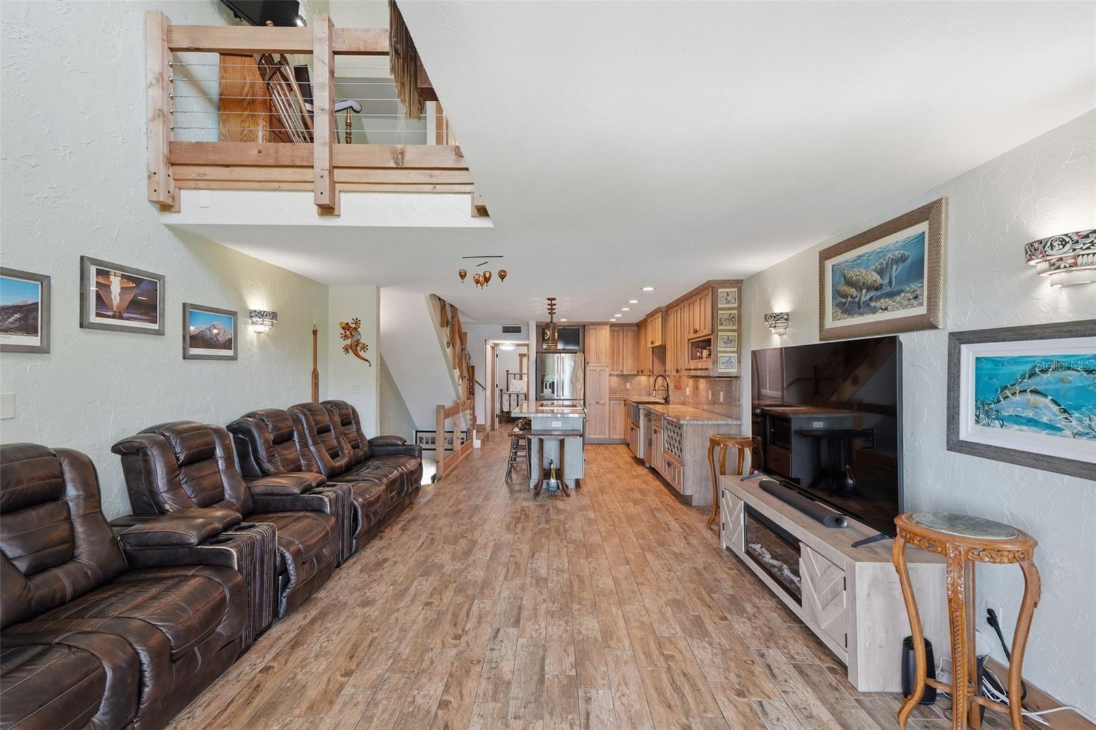 1375 PINELLAS BAYWAY S 39