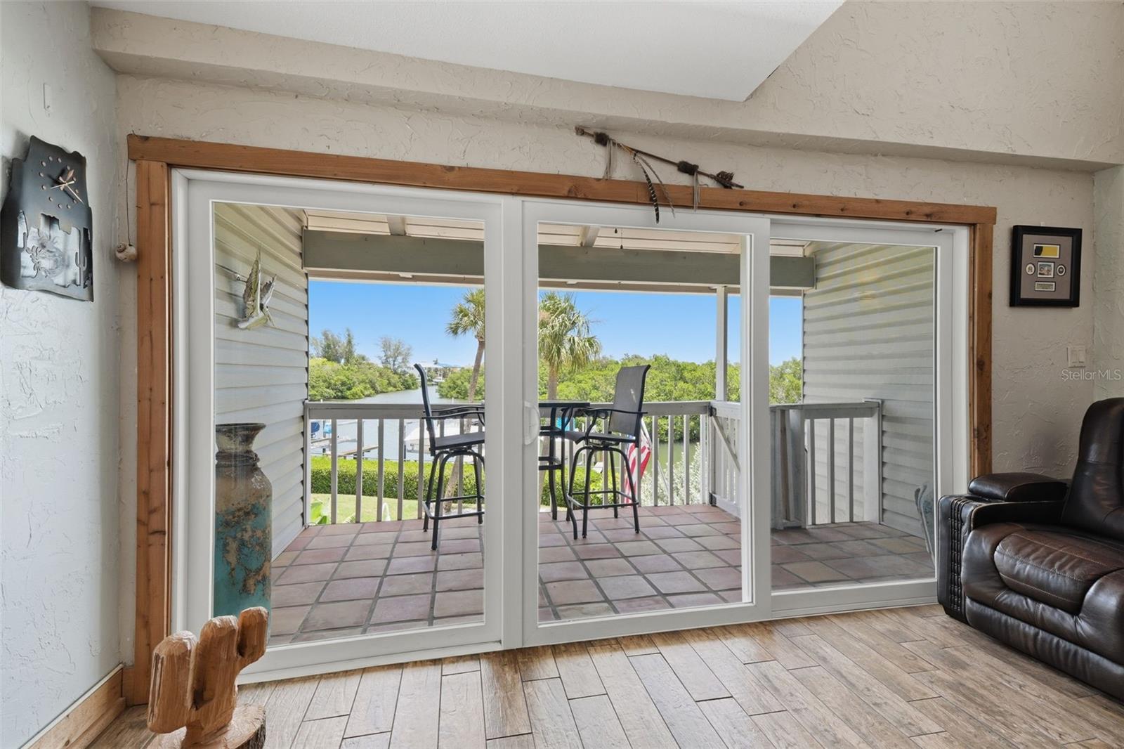 1375 PINELLAS BAYWAY S 39