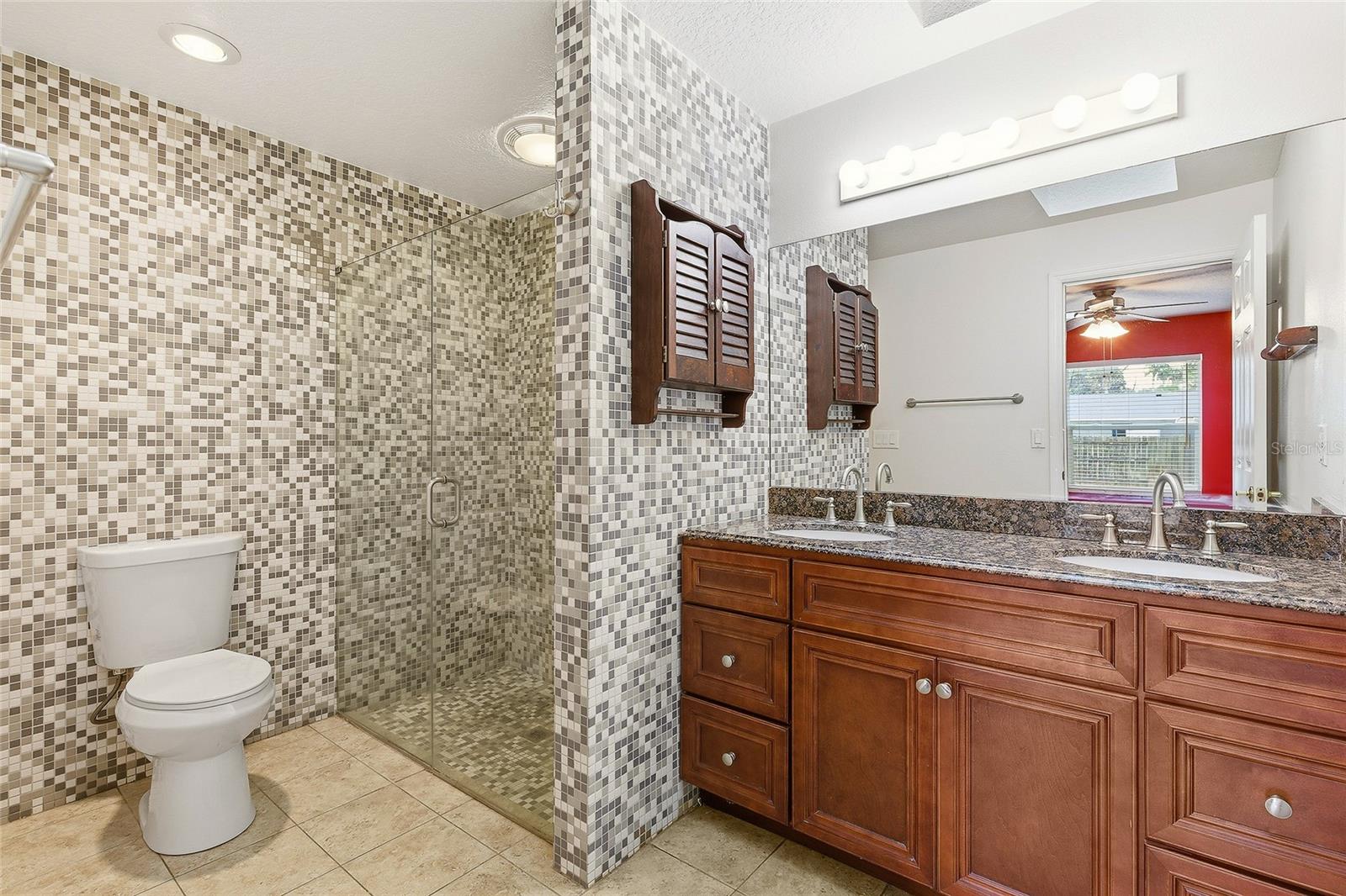 CITRUS MANOR - Residential