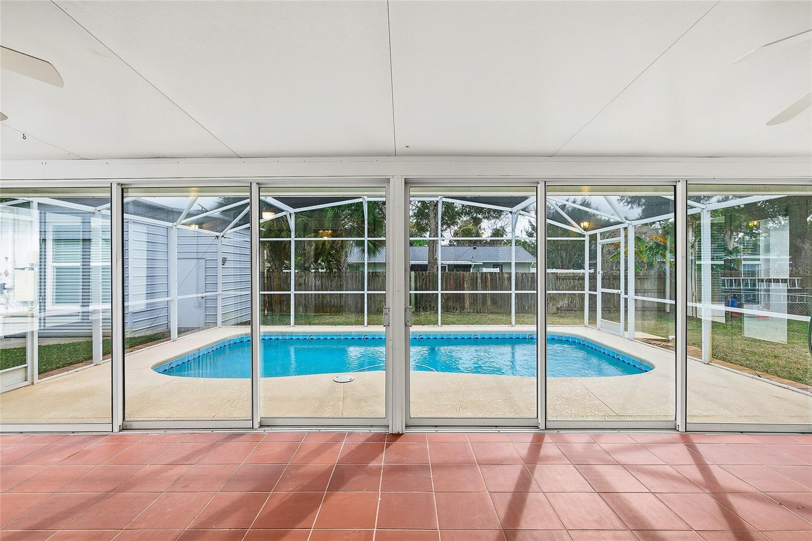 CITRUS MANOR - Residential