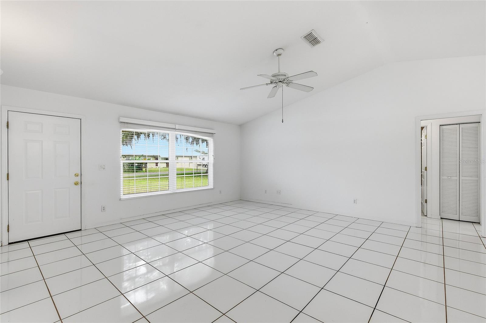 CITRUS MANOR - Residential