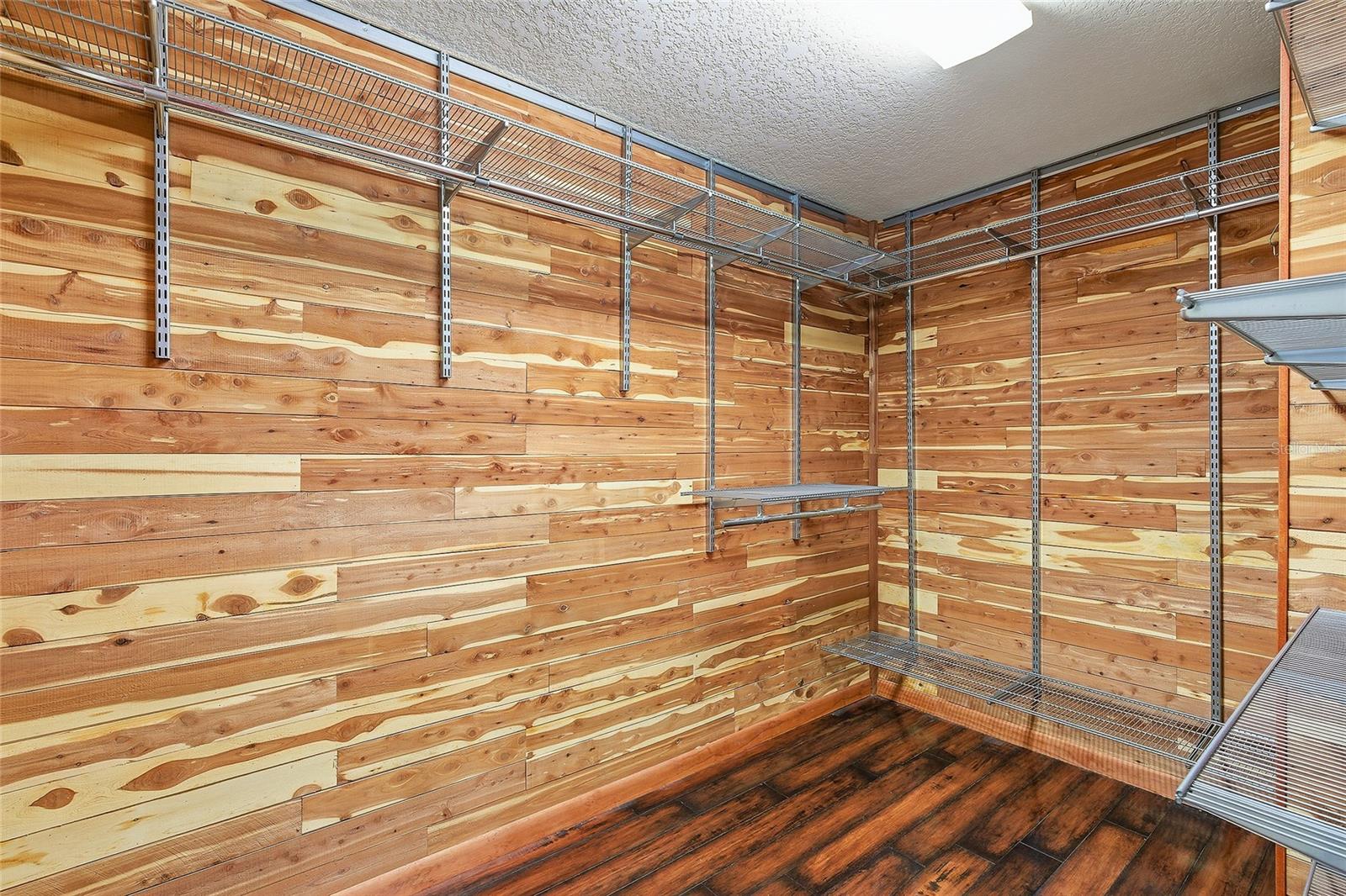 CITRUS MANOR - Residential