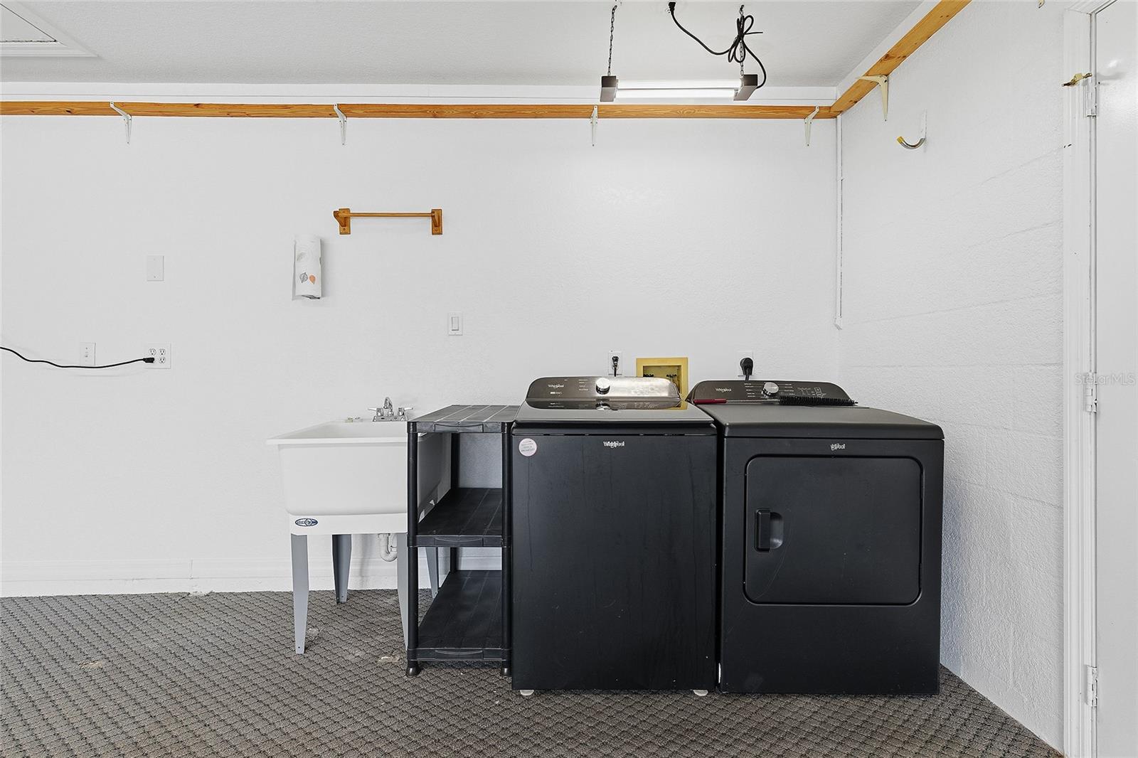 CITRUS MANOR - Residential