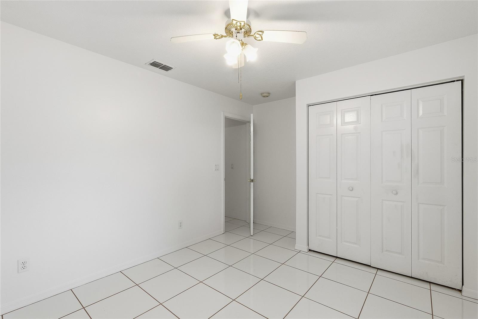 CITRUS MANOR - Residential