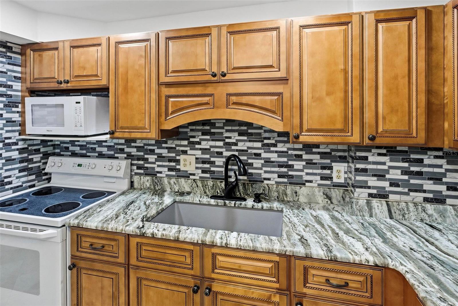 BAYSHORE BATH & TENNIS CLUB CONDO - Residential