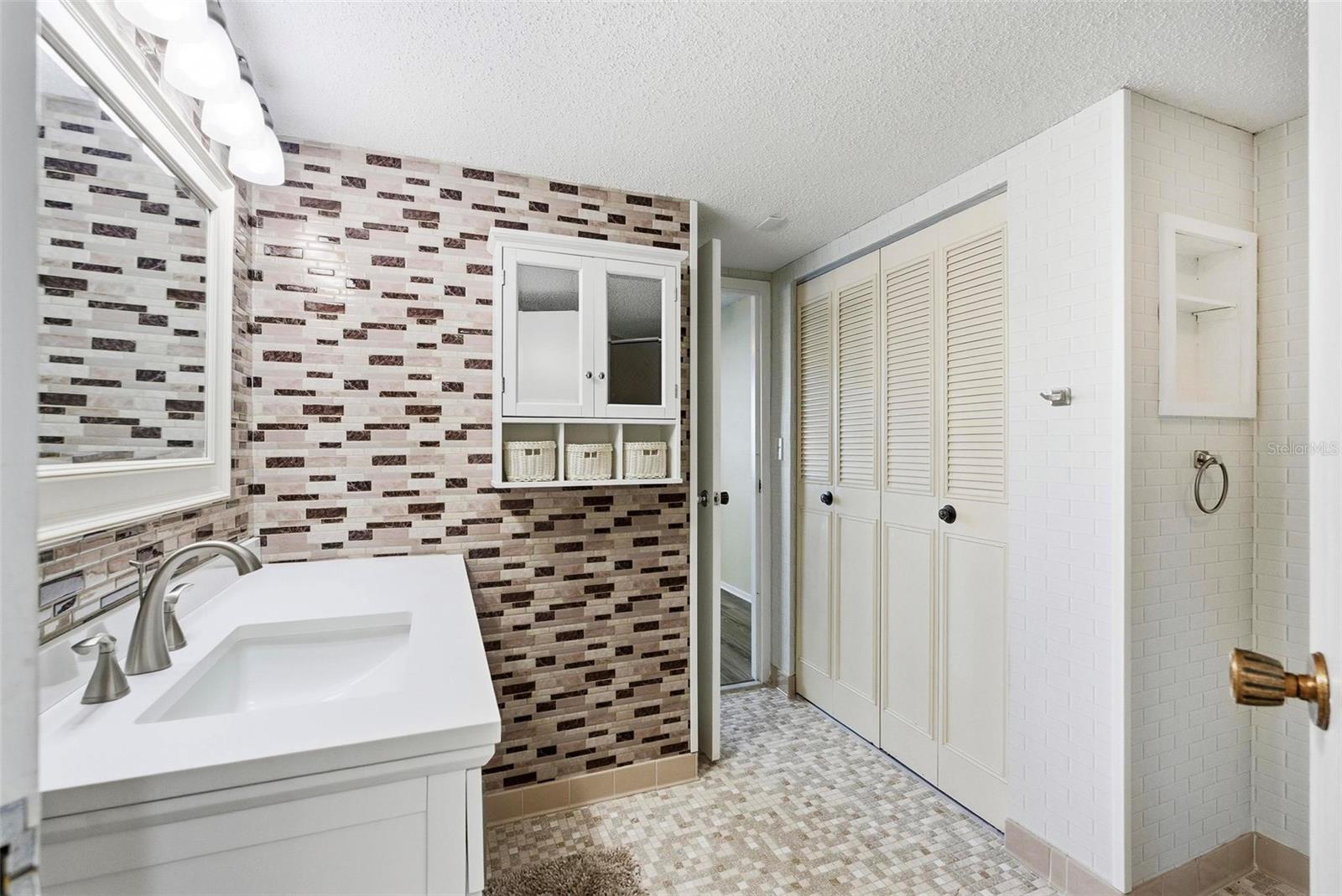 BAYSHORE BATH & TENNIS CLUB CONDO - Residential