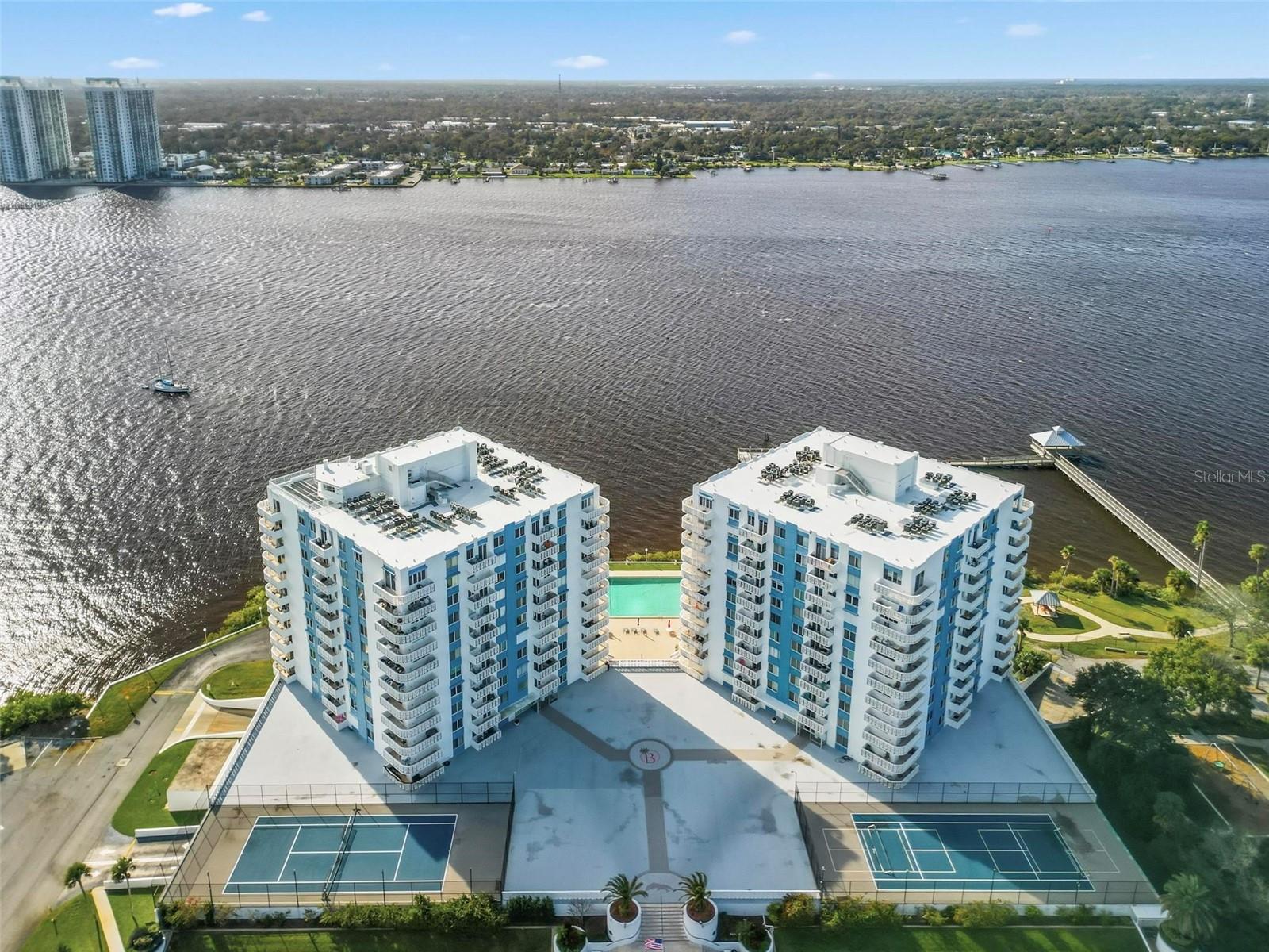 BAYSHORE BATH & TENNIS CLUB CONDO - Residential