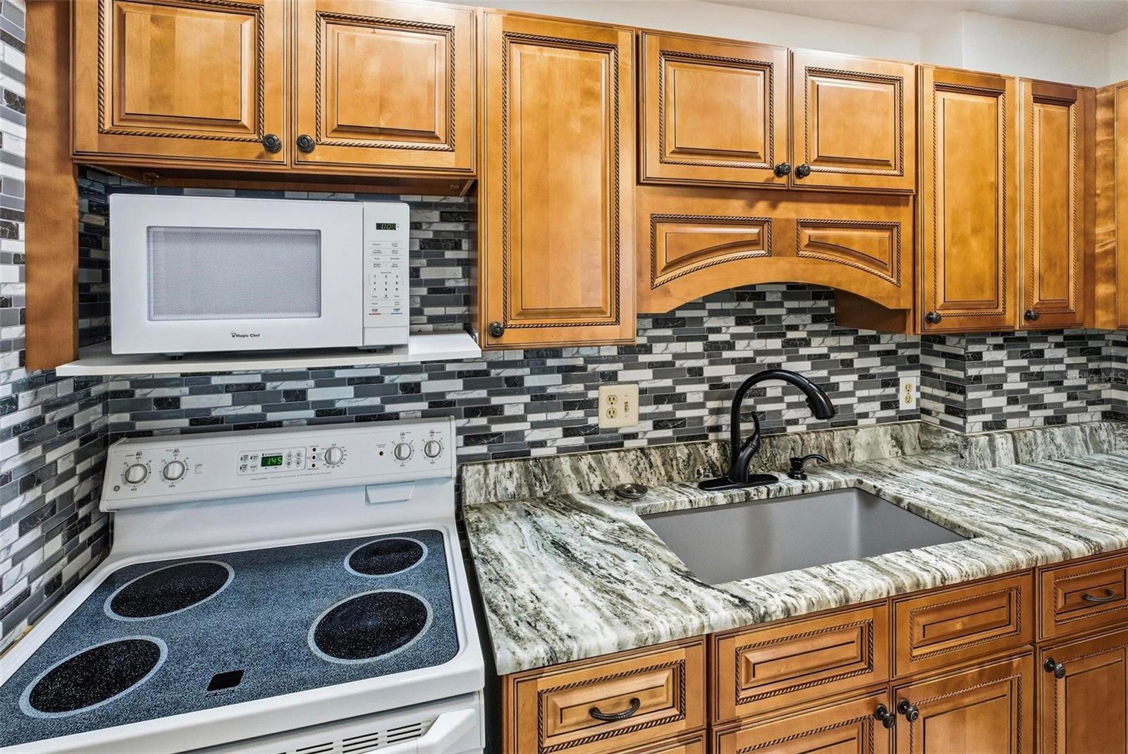 BAYSHORE BATH & TENNIS CLUB CONDO - Residential