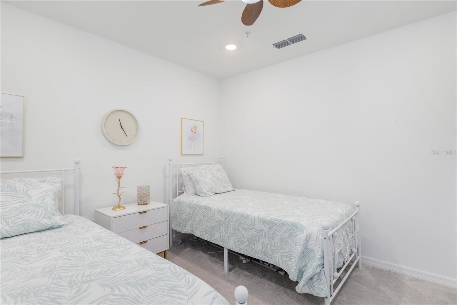 WELLEN PARK GOLF & COUNTRY CLUB - Residential