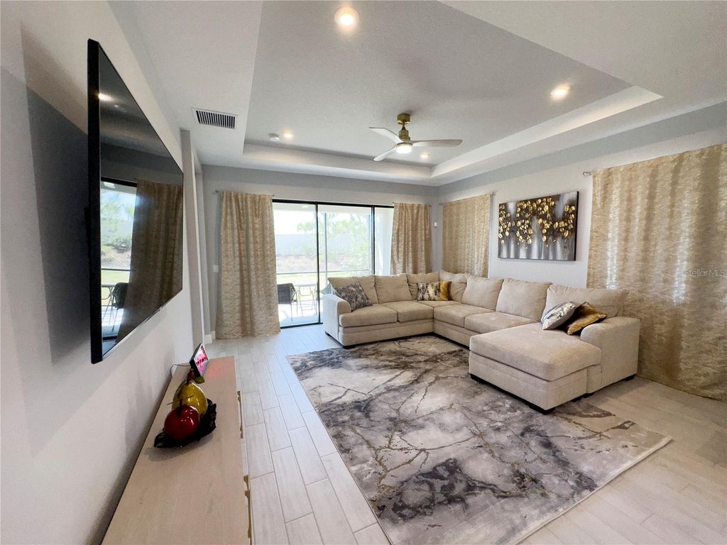 Photo of 15732 Sacile Lane, Bradenton, FL 34211 (MLS # A4685911)