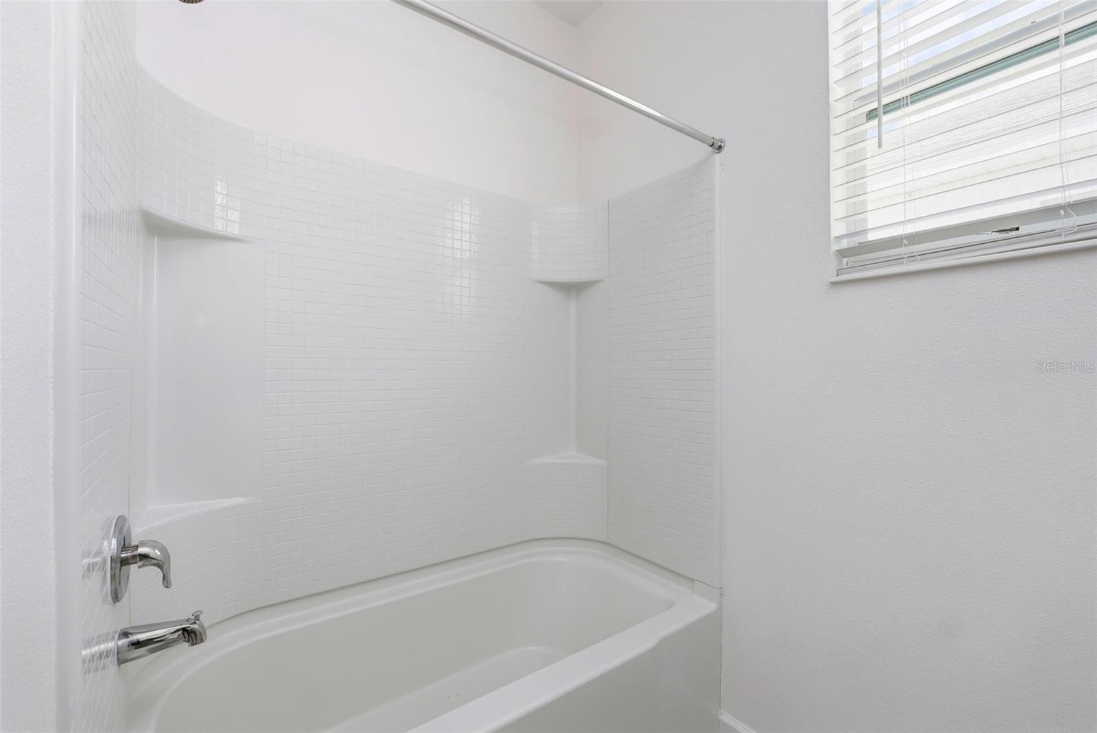 BELLAVIDA PH 2C - Residential Lease