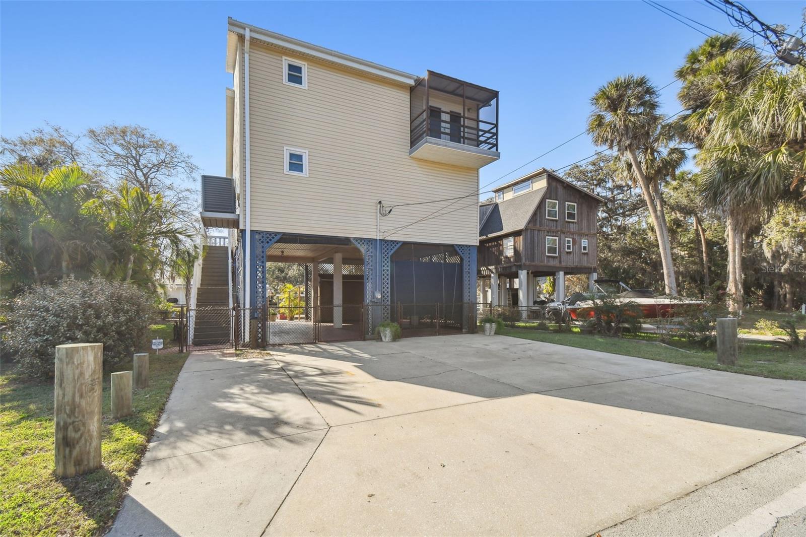 8721 OLD POST ROAD