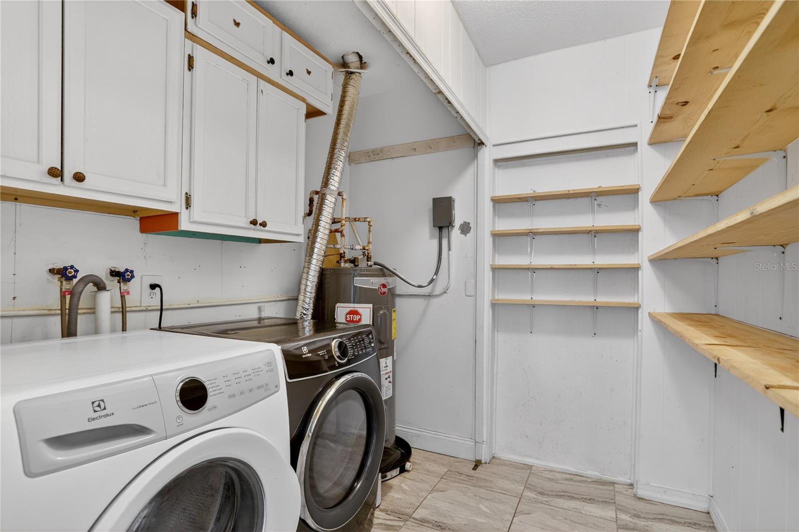 IVANHOE ESTATES - Residential