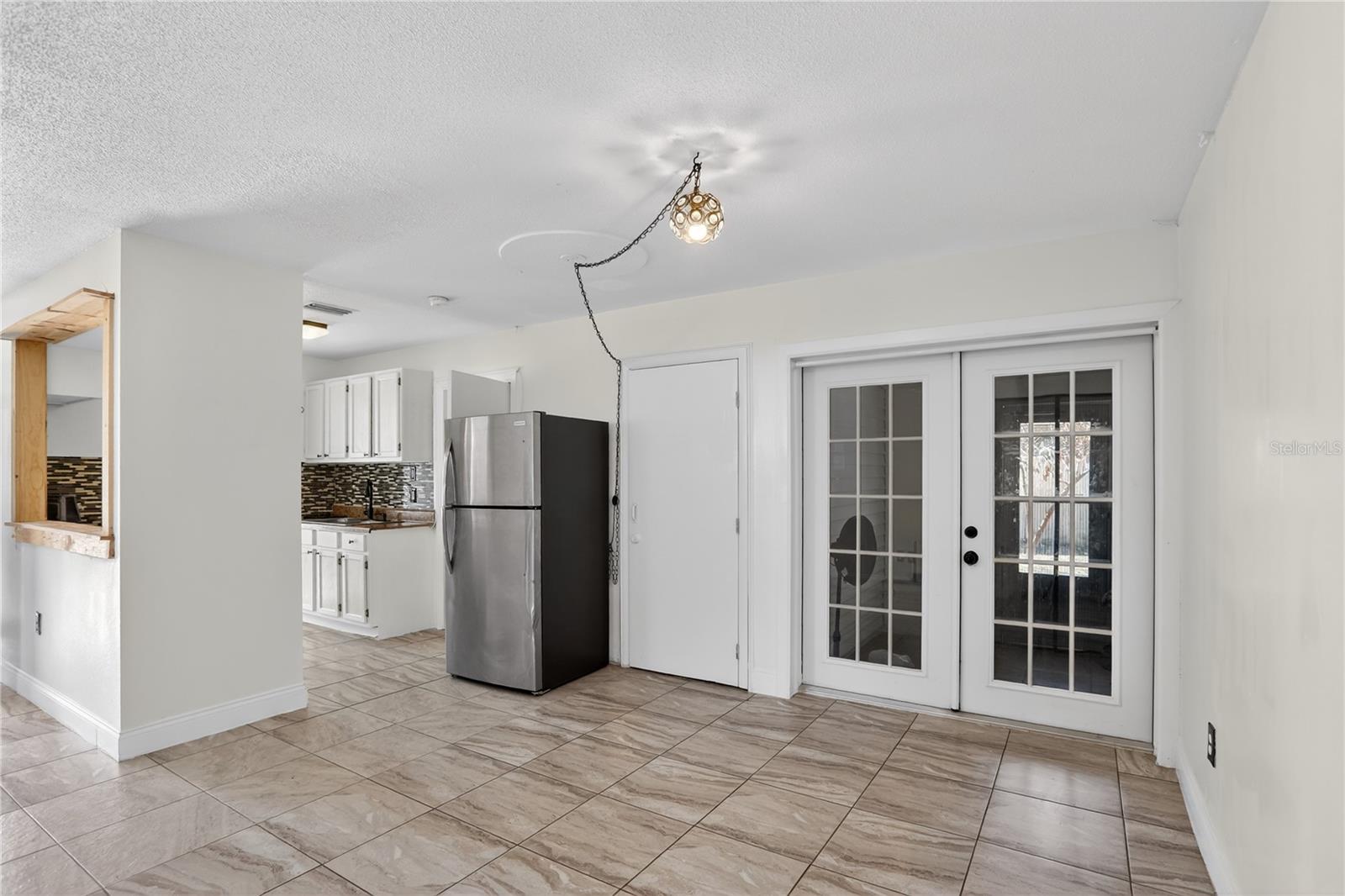 IVANHOE ESTATES - Residential