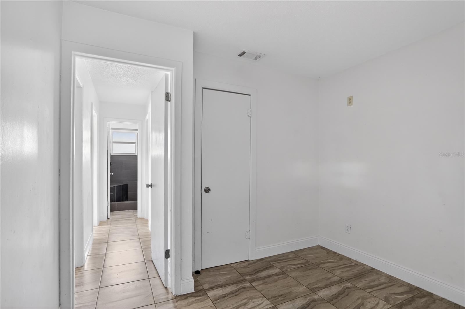 IVANHOE ESTATES - Residential