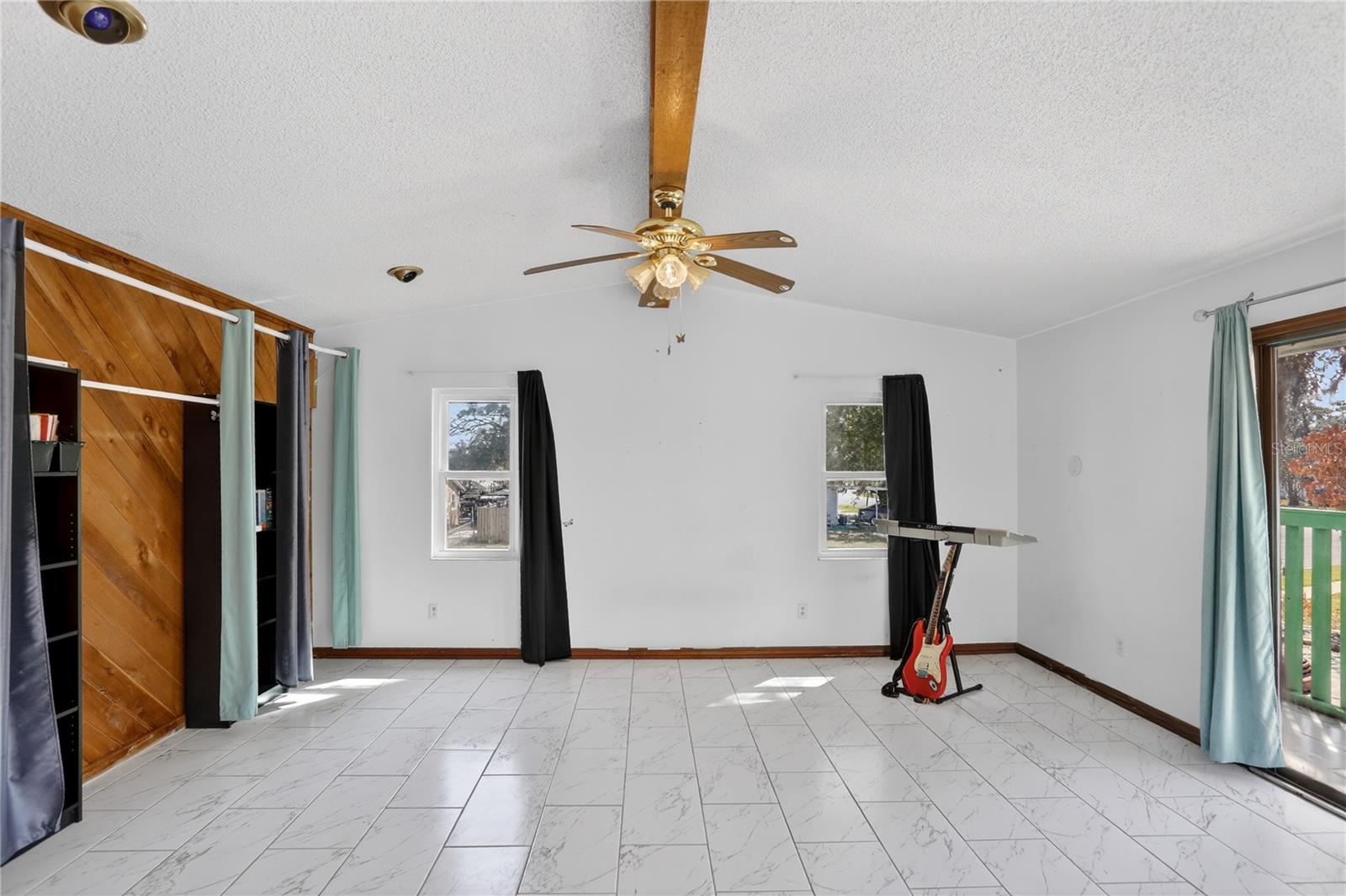 IVANHOE ESTATES - Residential