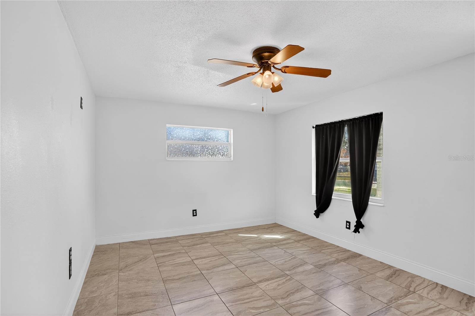 IVANHOE ESTATES - Residential