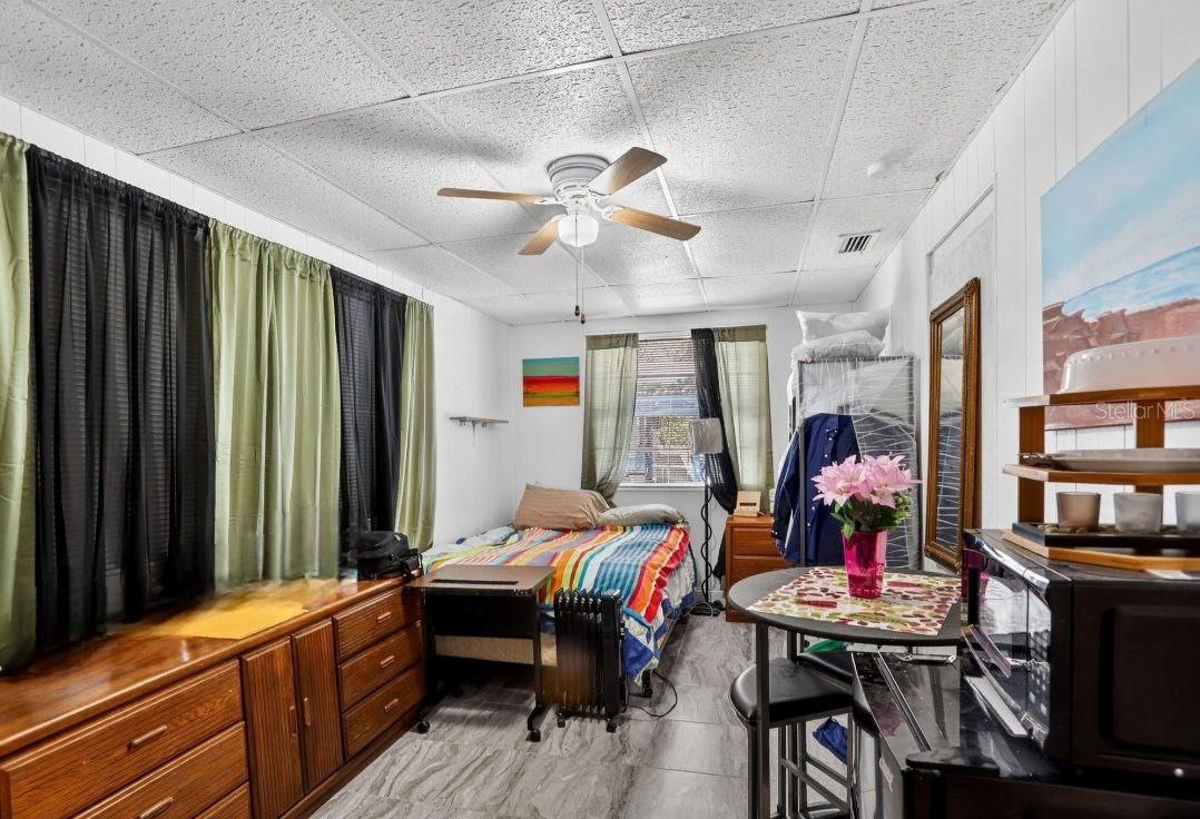 IVANHOE ESTATES - Residential