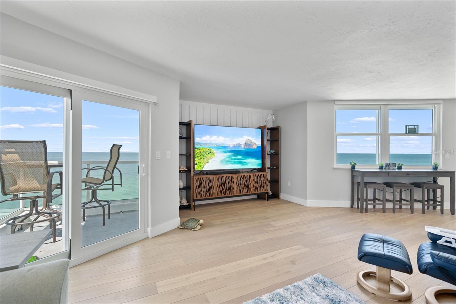 PRIVATEER NORTH - Residential