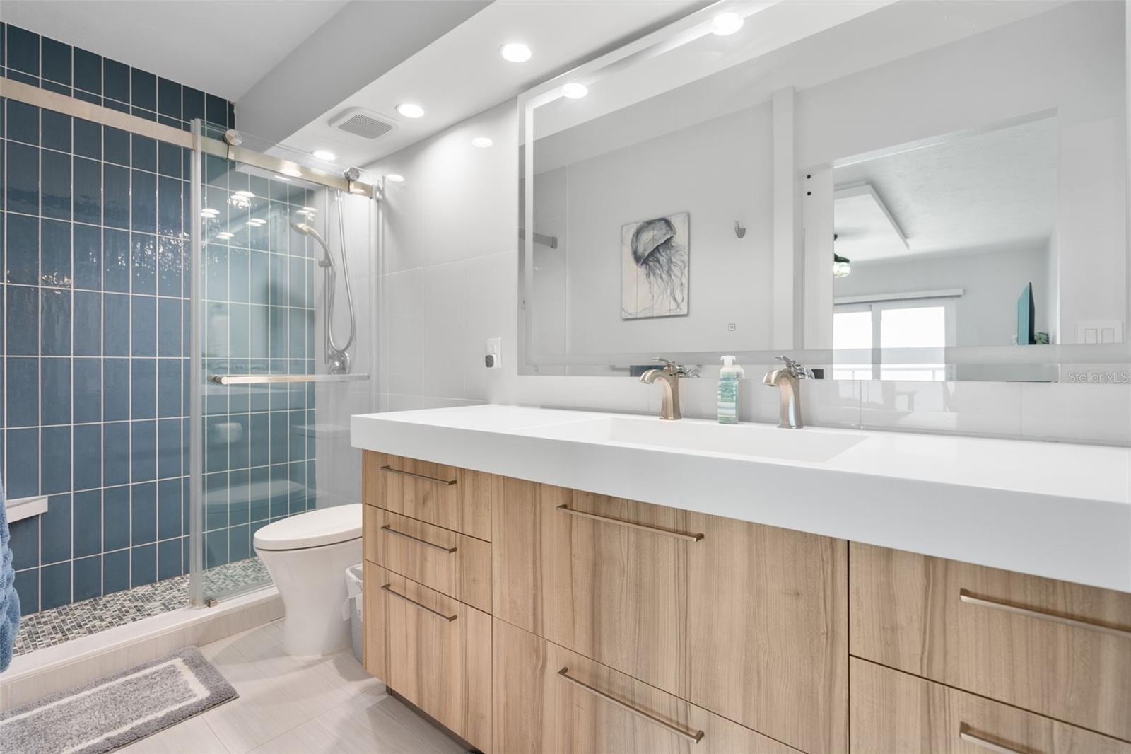 PRIVATEER NORTH - Residential