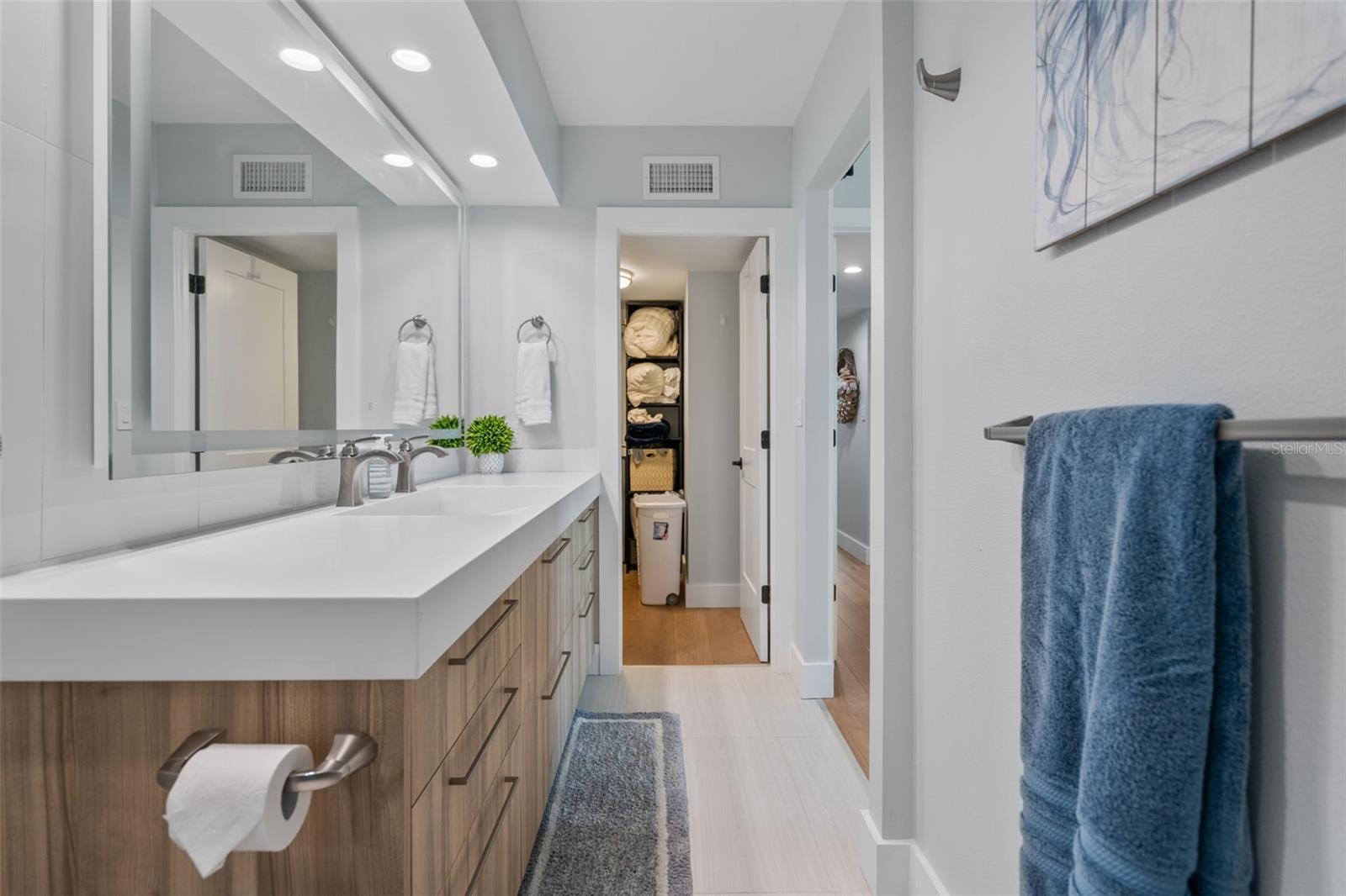 PRIVATEER NORTH - Residential