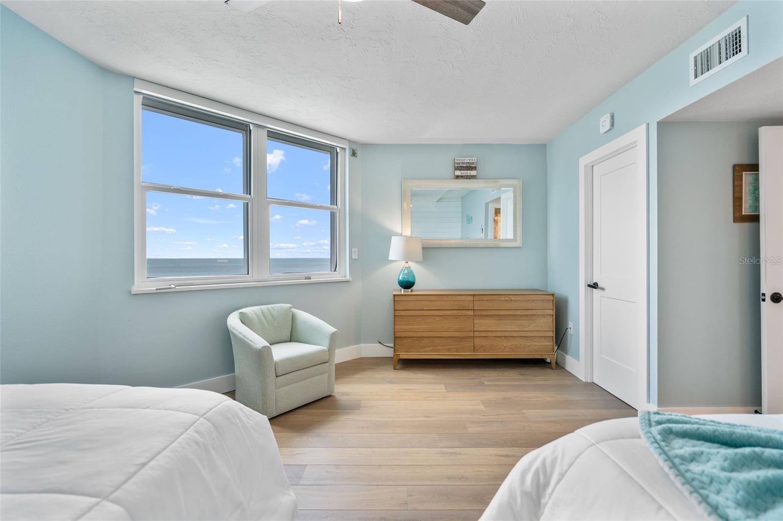 PRIVATEER NORTH - Residential
