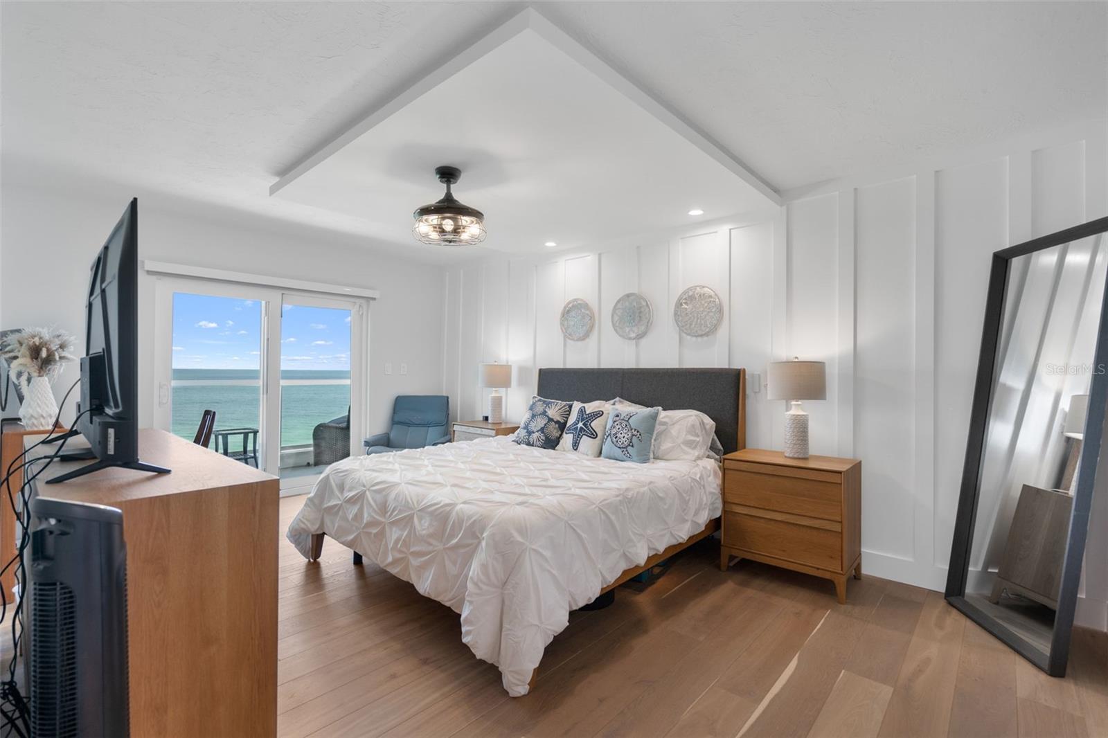 PRIVATEER NORTH - Residential