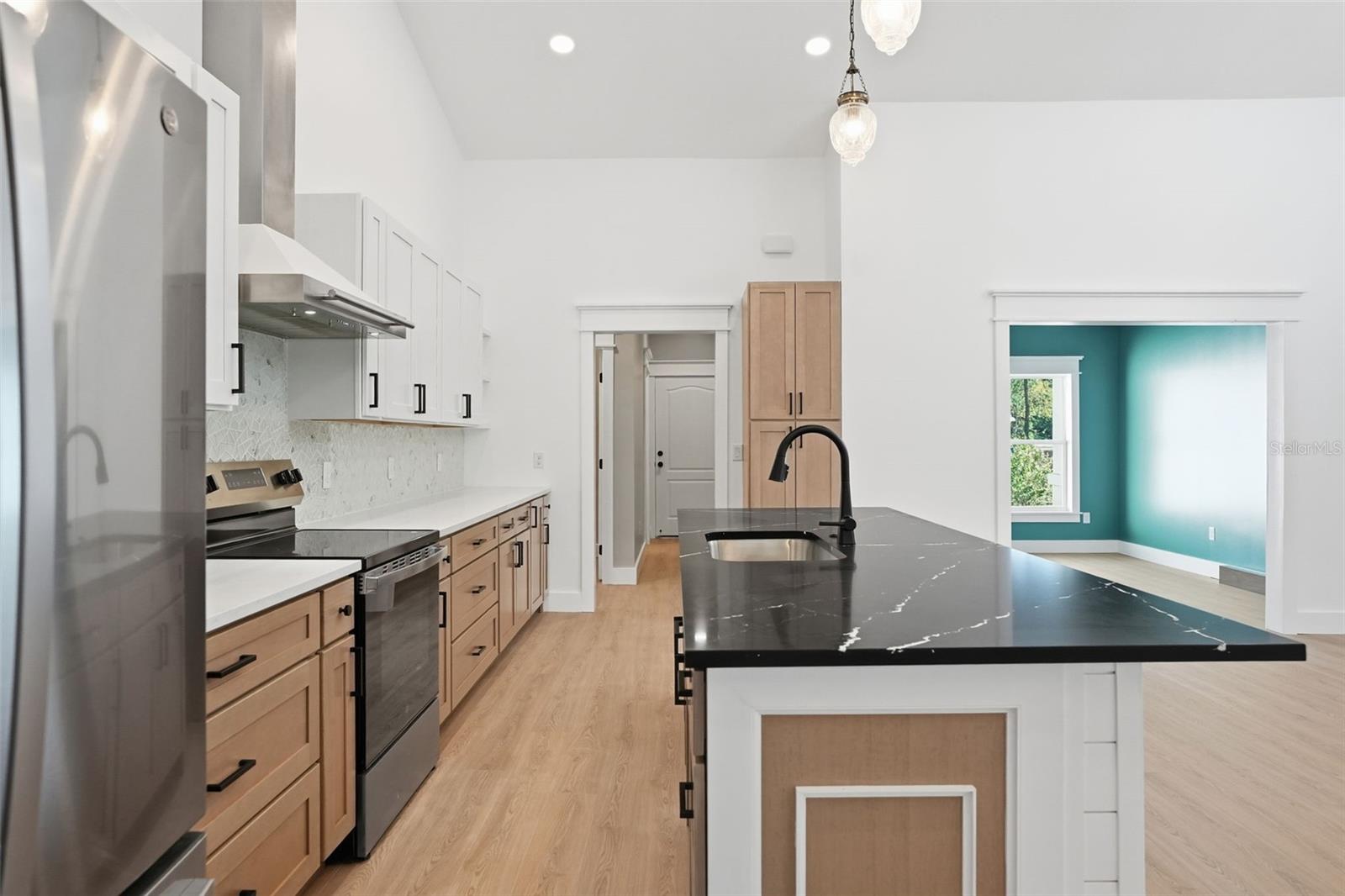 RIDGE MANOR ESTATE - Residential
