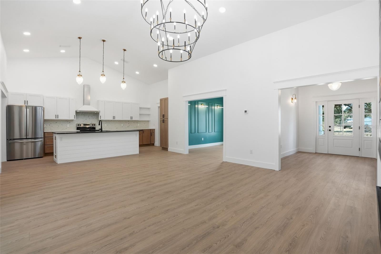 RIDGE MANOR ESTATE - Residential
