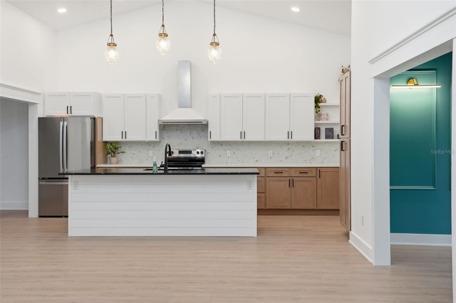 RIDGE MANOR ESTATE - Residential