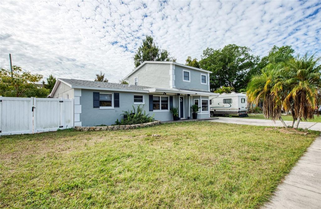 Photo of 6724 77th Avenue N, Pinellas Park, FL 33781 (MLS # TB8459769)