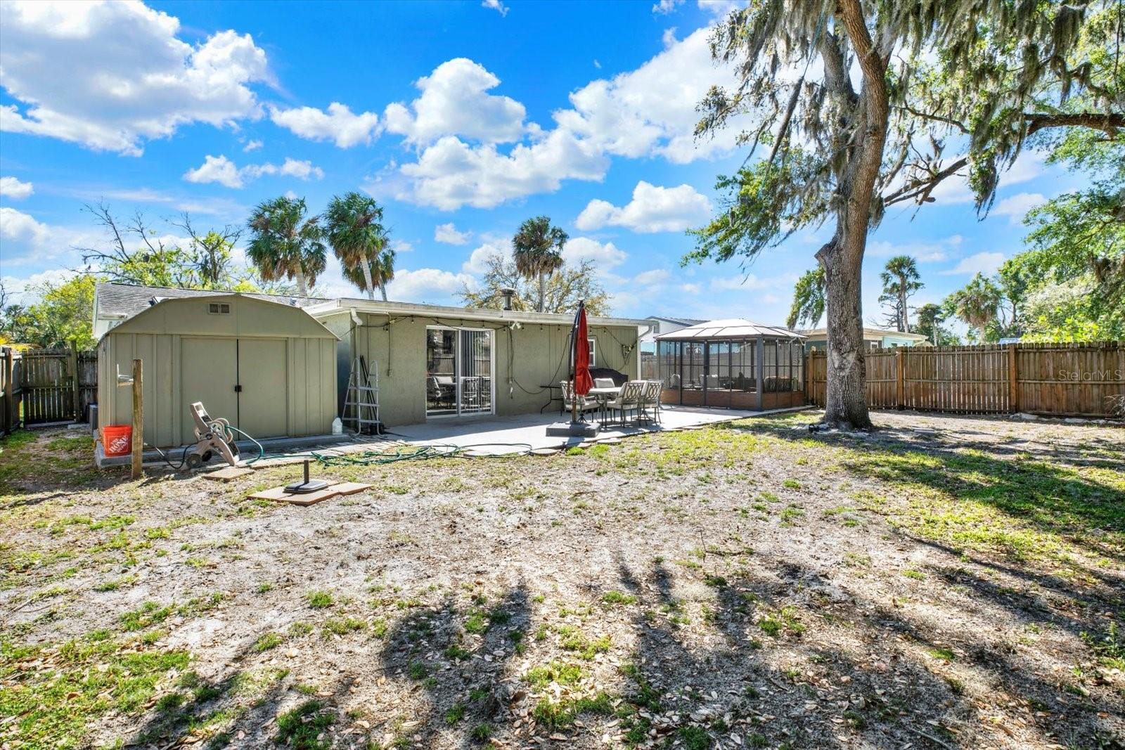 BAY PARK ESTATES - Residential