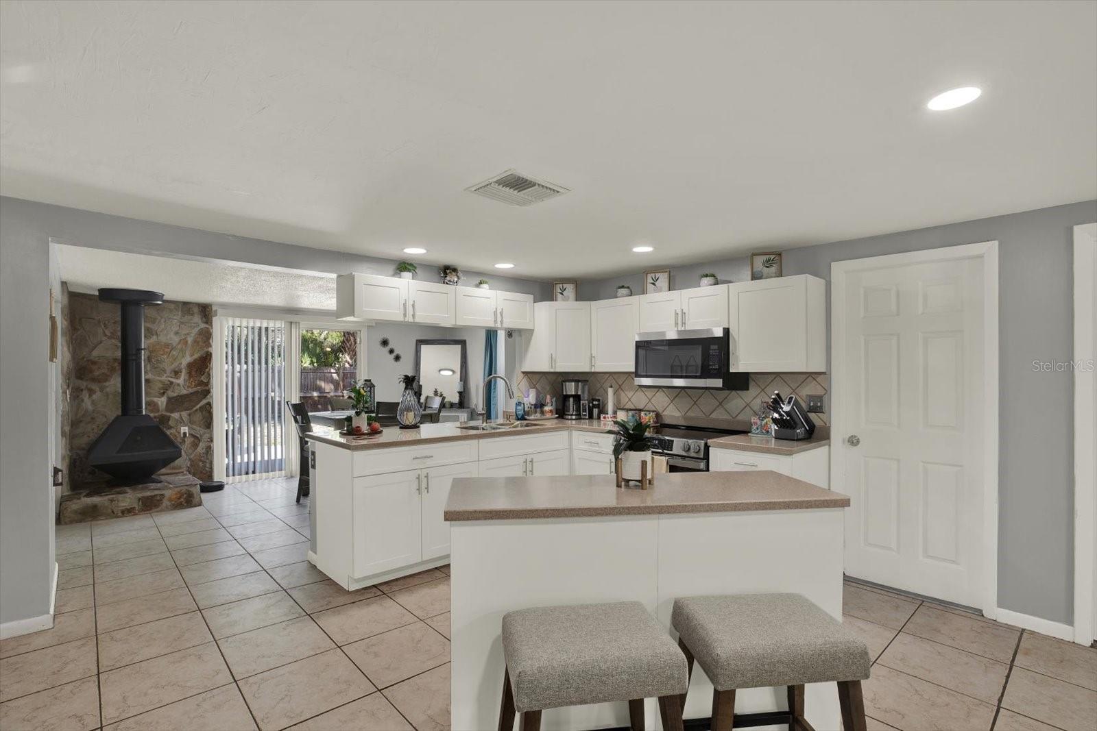 BAY PARK ESTATES - Residential