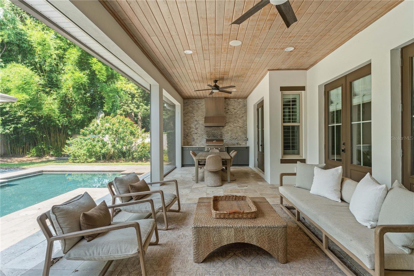 FONTAINEBLEAU - Residential