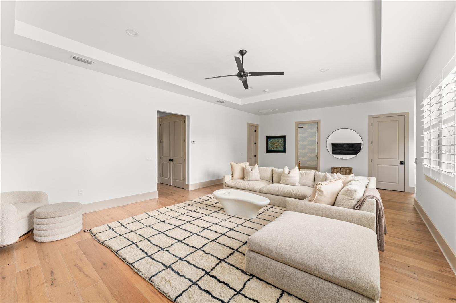 FONTAINEBLEAU - Residential