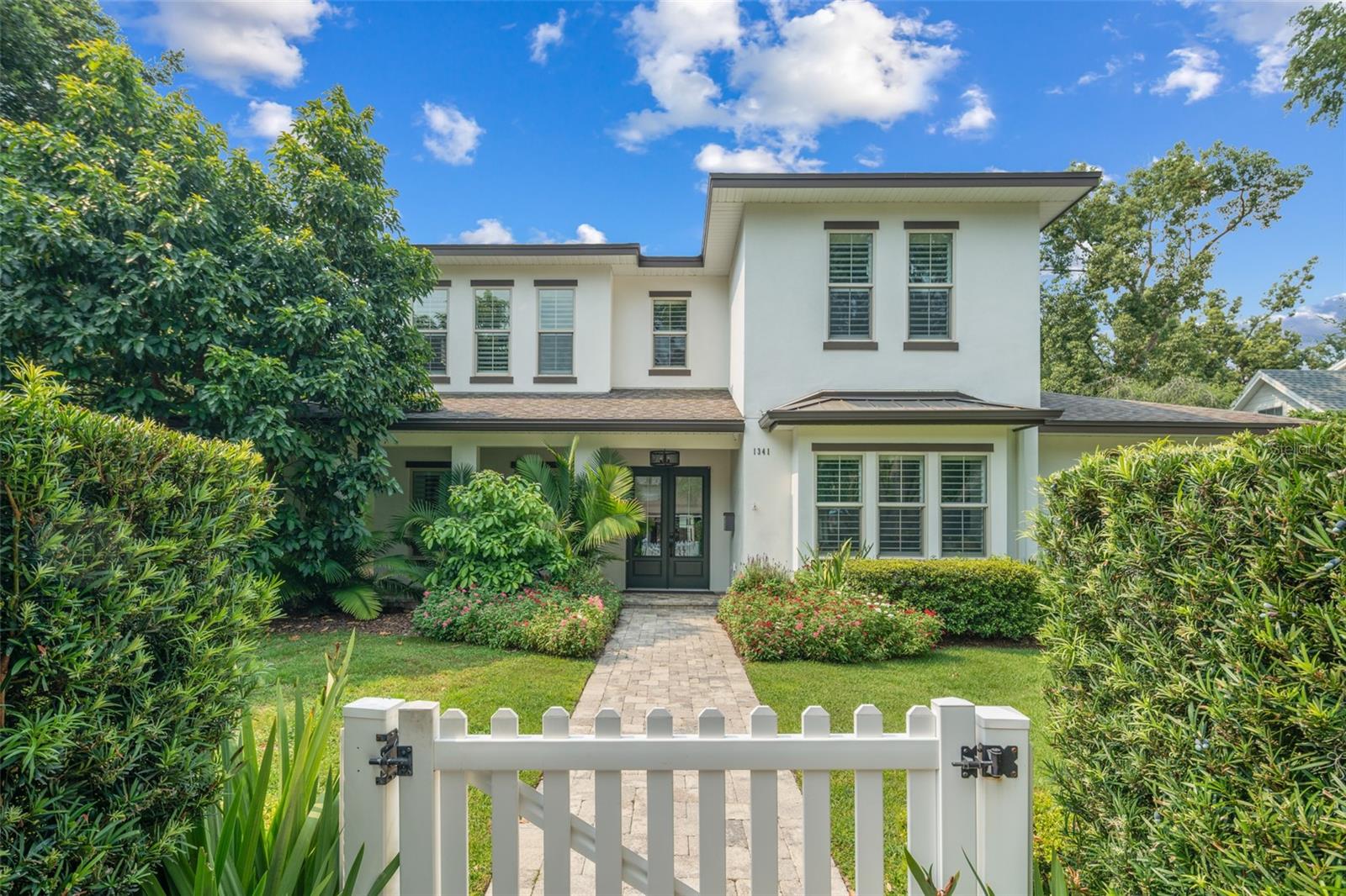 FONTAINEBLEAU - Residential