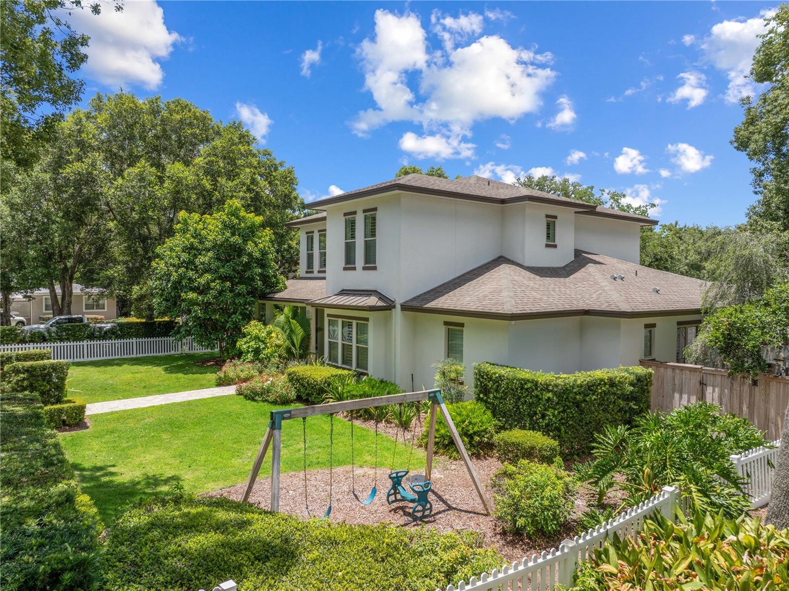 FONTAINEBLEAU - Residential