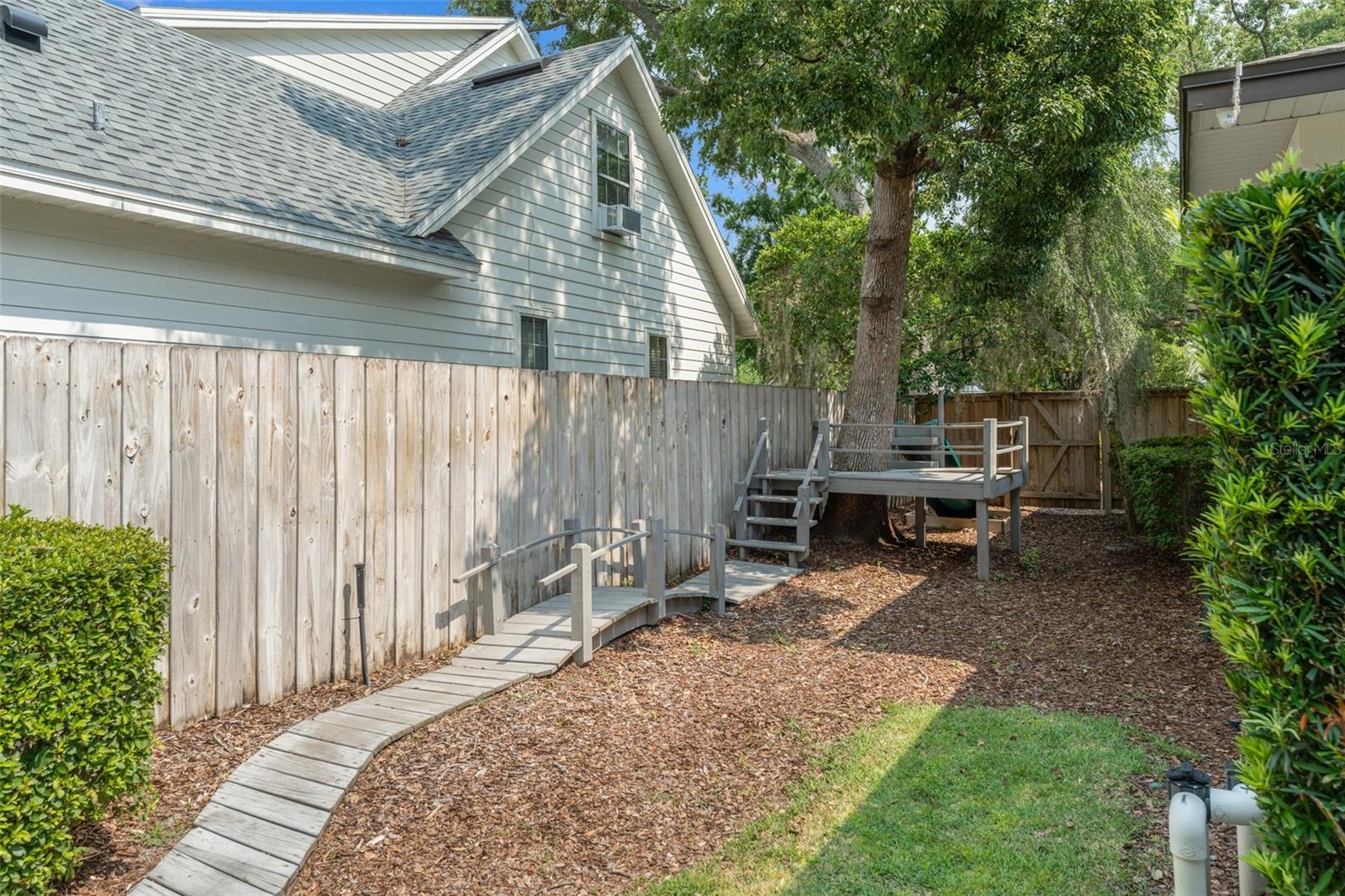 FONTAINEBLEAU - Residential